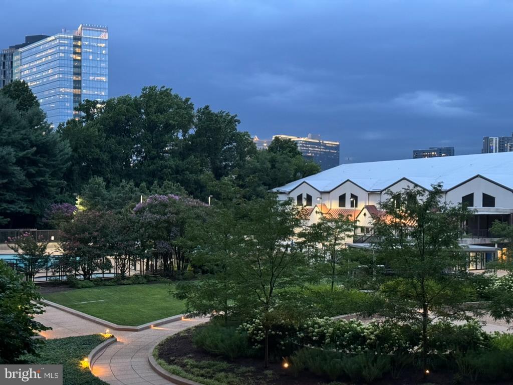 REGENCY AT MCLEAN - Residential