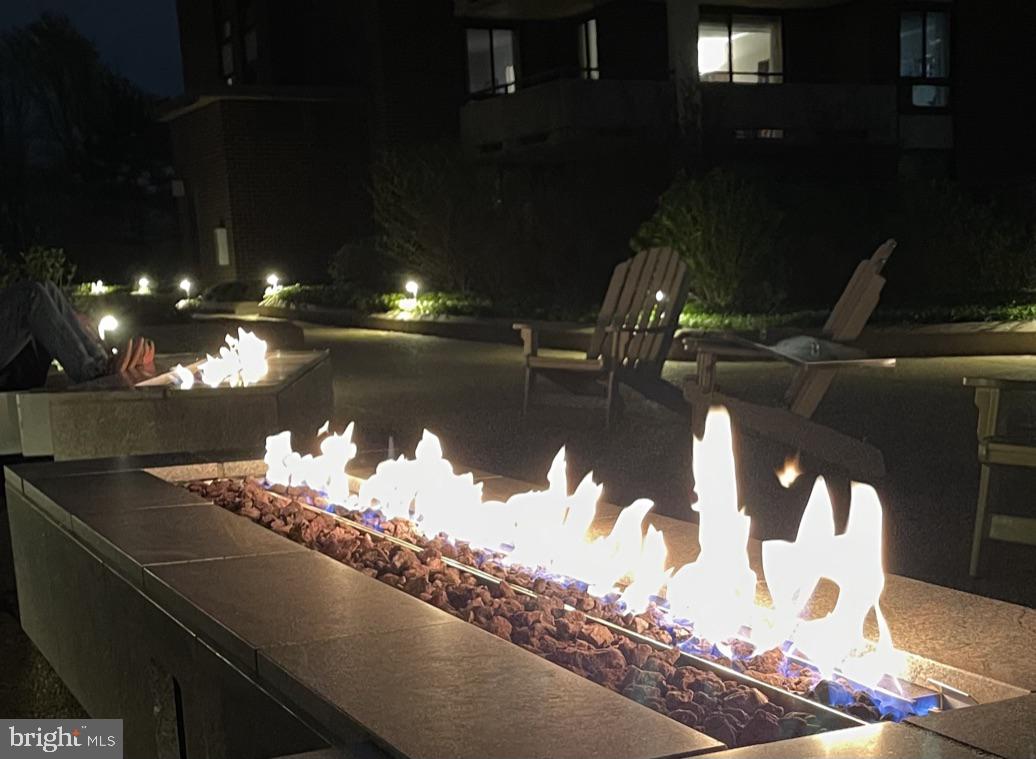 REGENCY AT MCLEAN - Residential