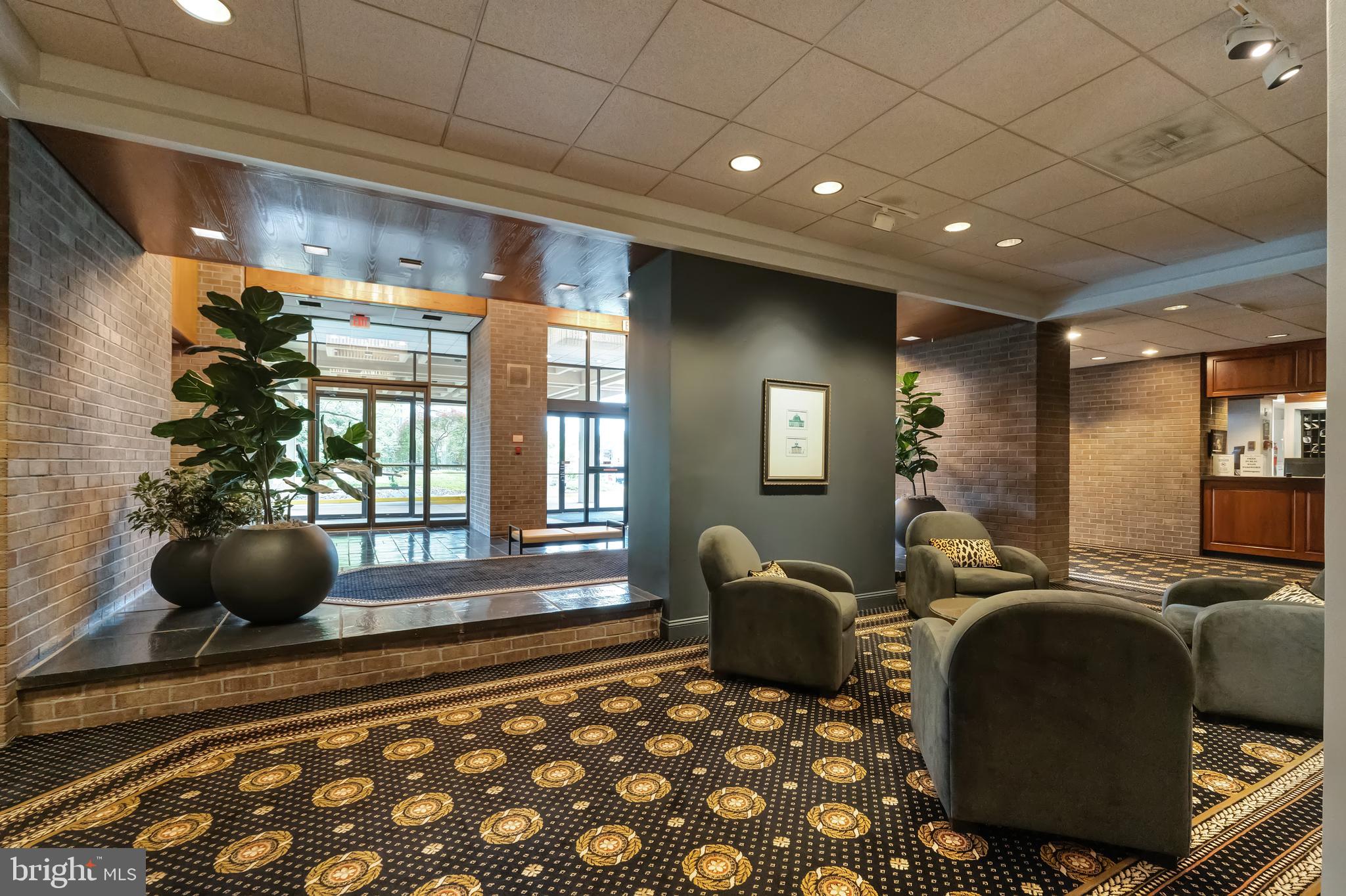 REGENCY AT MCLEAN - Residential