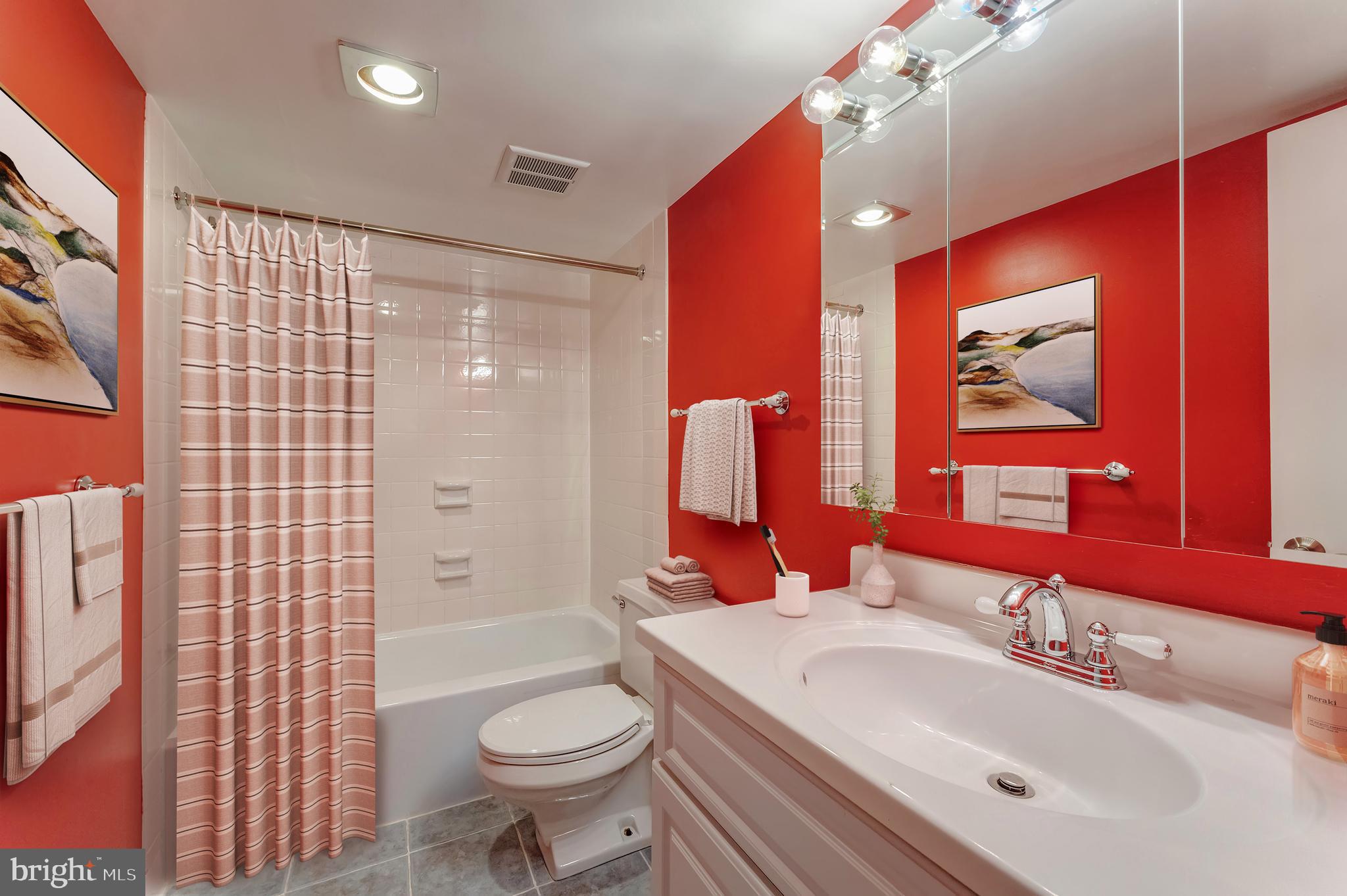 REGENCY AT MCLEAN - Residential