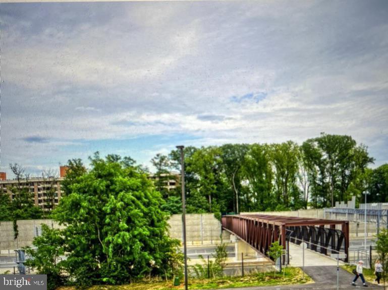 REGENCY AT MCLEAN - Residential