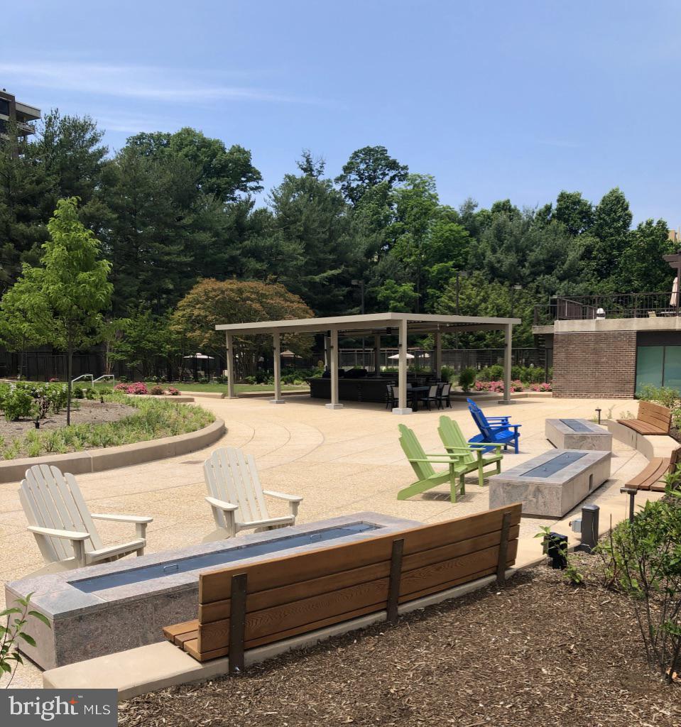 REGENCY AT MCLEAN - Residential