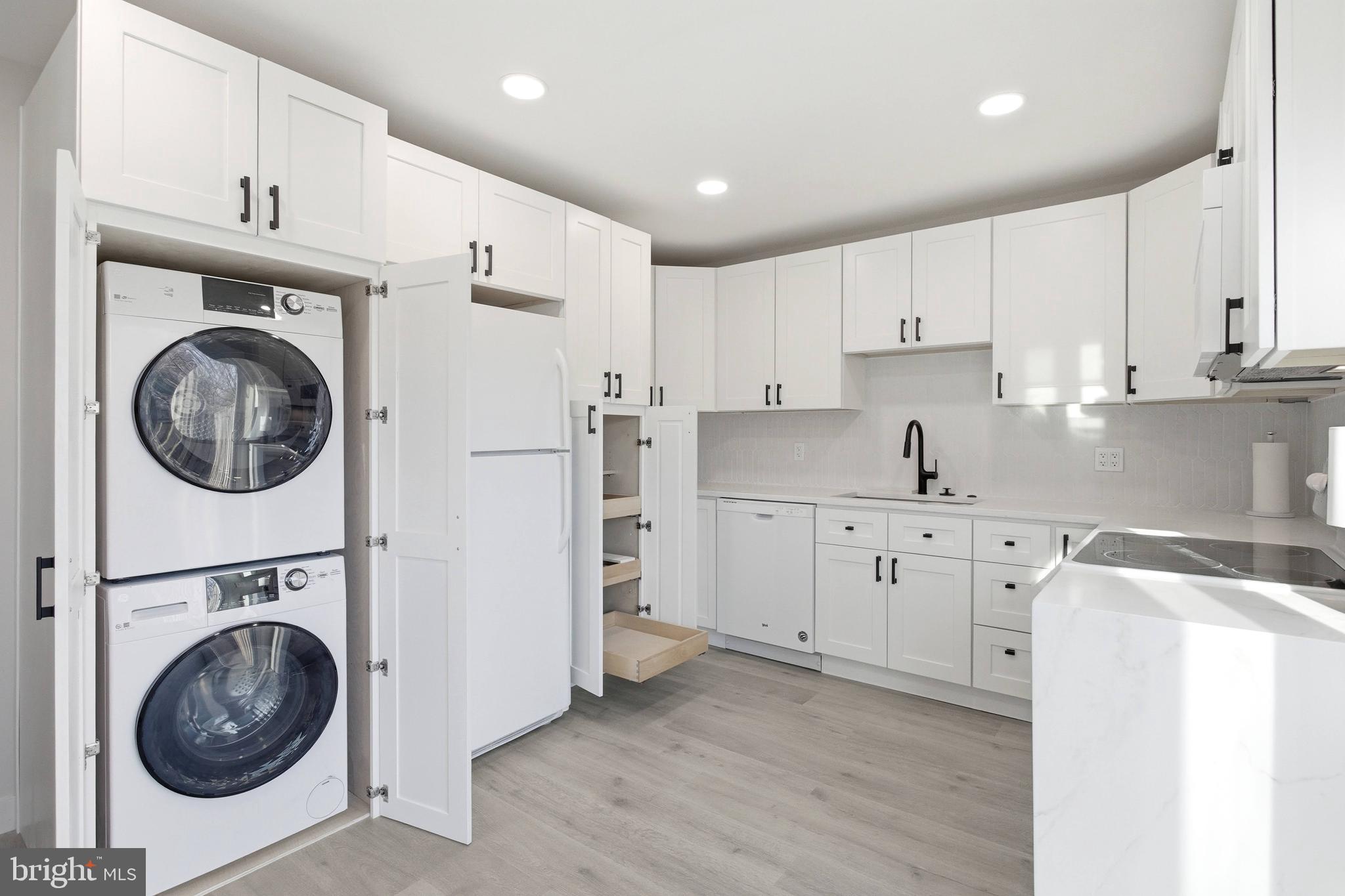 WOODWALK - Residential