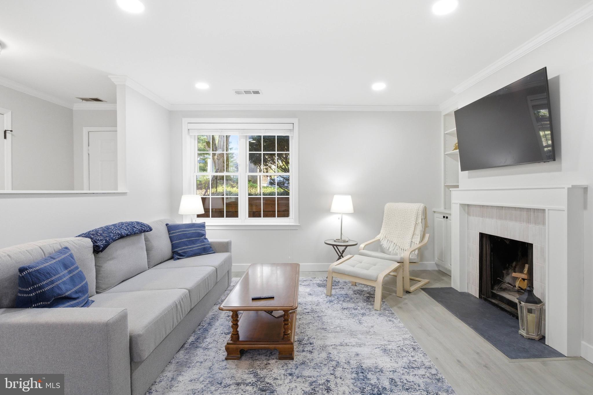 5981 FIRST LANDING WAY 6