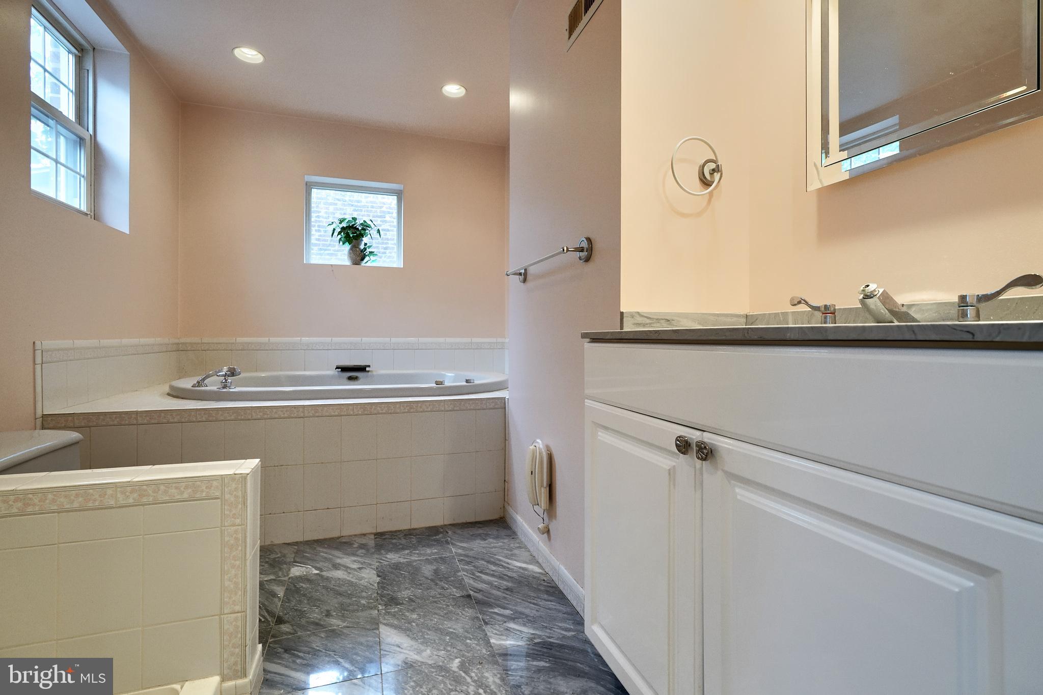 UPPER FELLS POINT - Residential