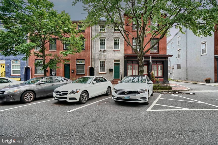 Please submit your best and highest offer by Monday, July 29th at 3:00pm.                                                        Welcome to 1921 Bank Street! Nestled in one of Baltimore's most coveted locations, this two-bedroom, one-bathroom property offers a unique blend of character and convenience. Highlighted by extensive custom built-ins throughout, this home provides an abundance of storage space rarely found in the city. Whether you're a buyer looking to personalize your dream home or an investor seeking a prime opportunity, this property offers endless possibilities for customization and creativity.

Once settled in, you'll enjoy a vibrant neighborhood brimming with activities and entertainment all year round. Enjoy easy access to some of Baltimore's finest attractions:

Patterson Park: Just a short walk away for outdoor recreation and community events;
Fells Point and Harbor East: Enjoy vibrant nightlife, dining, and waterfront views;
Canton: Explore boutique shops, cafes, and scenic parks;
Inner Harbor: Experience Baltimore’s top attractions, museums, and dining.
*Downtown: Easy access to business and entertainment hubs.

Don’t miss the chance to make 1921 Bank Street yours!

This property is being offered in As-Is condition. Cash/hard money; conventional loan may be considered. No FHA/VA loans.