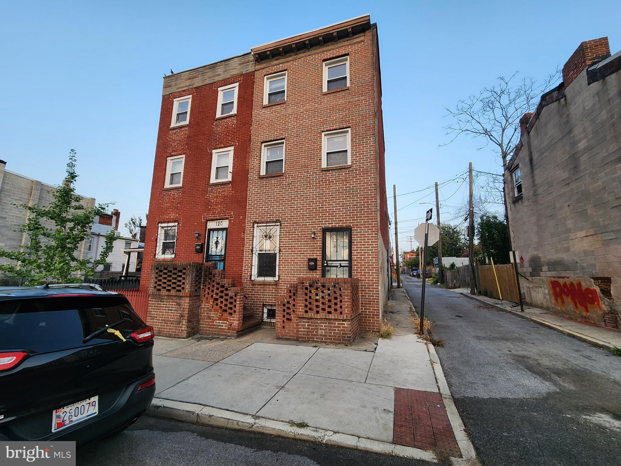 ONLINE AUCTION: Bidding begins 8/18/2025 @ 10:00 AM. Bidding ends 8/20/2025 @ 6:50 PM. List Price is Suggested Opening Bid. Deposit: $7,500. This 3-story property in West Baltimore is near several key amenities, including the expansive Carroll Park, which features open green space and a golf course within a mile. The property offers access to local attractions such as the B&O Railroad Museum and convenient shopping options along Washington Boulevard. Major traffic access is readily available via U.S. Route 40 and I-95, providing efficient connectivity throughout the Baltimore area. This property is vacant and is in need of major renovations.