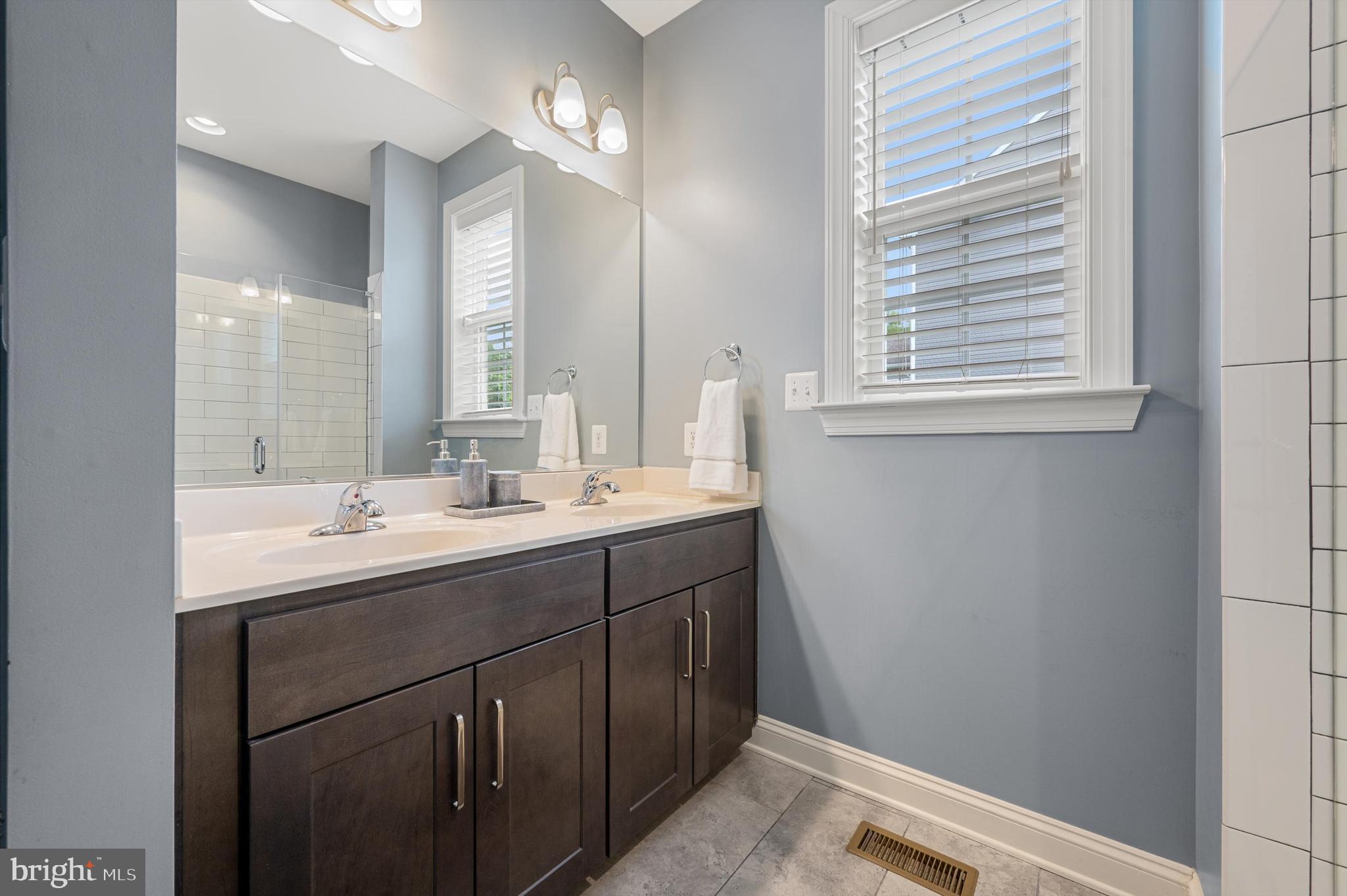 SHERIDAN ESTATES - Residential