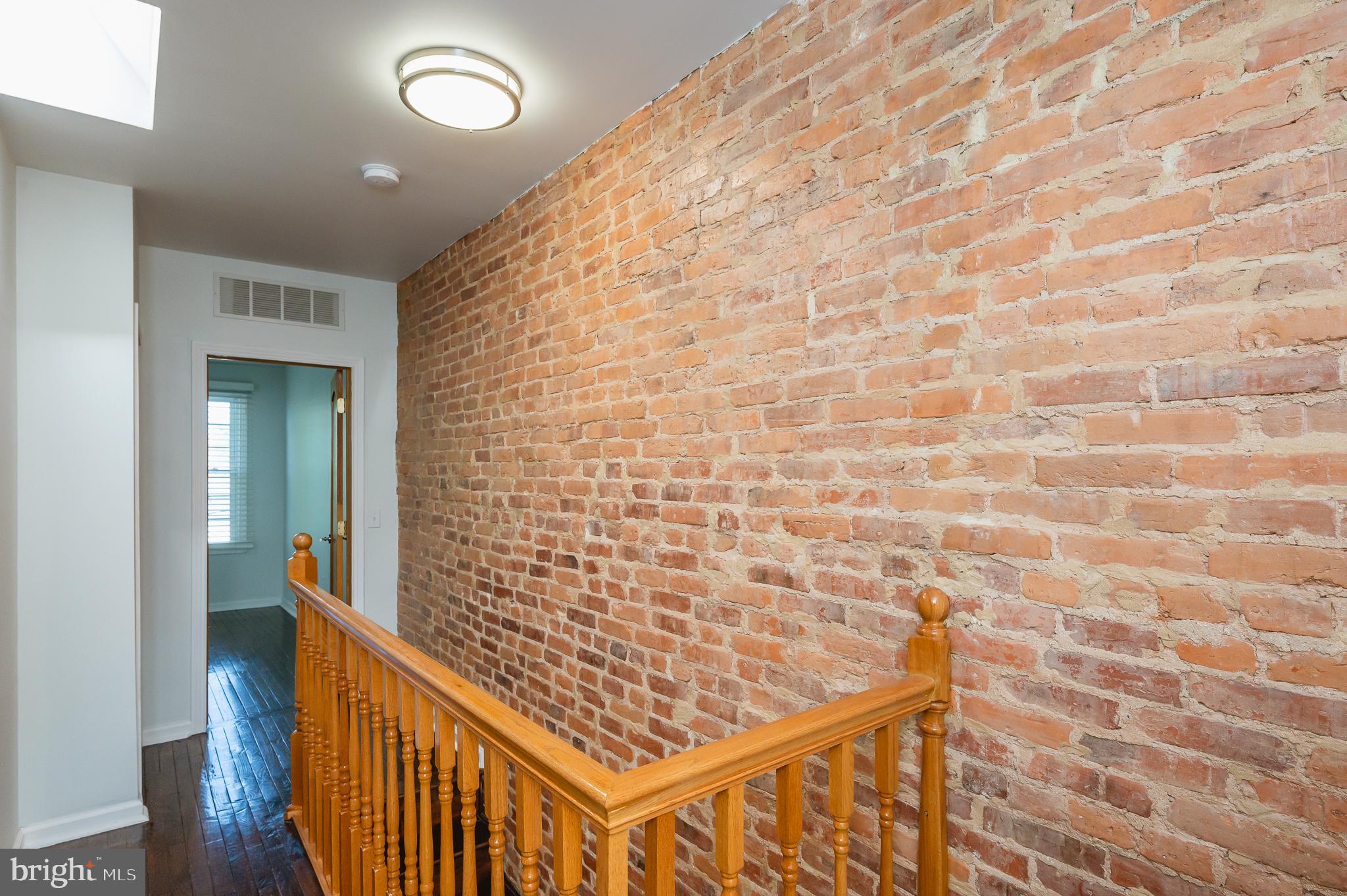 GREEKTOWN - Residential Lease