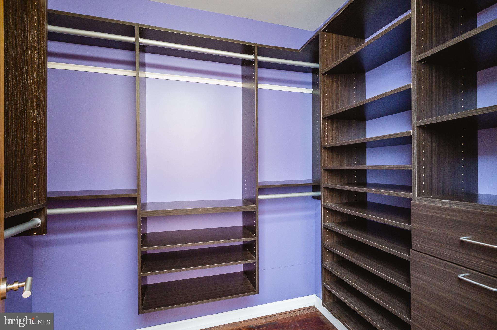 GREEKTOWN - Residential Lease