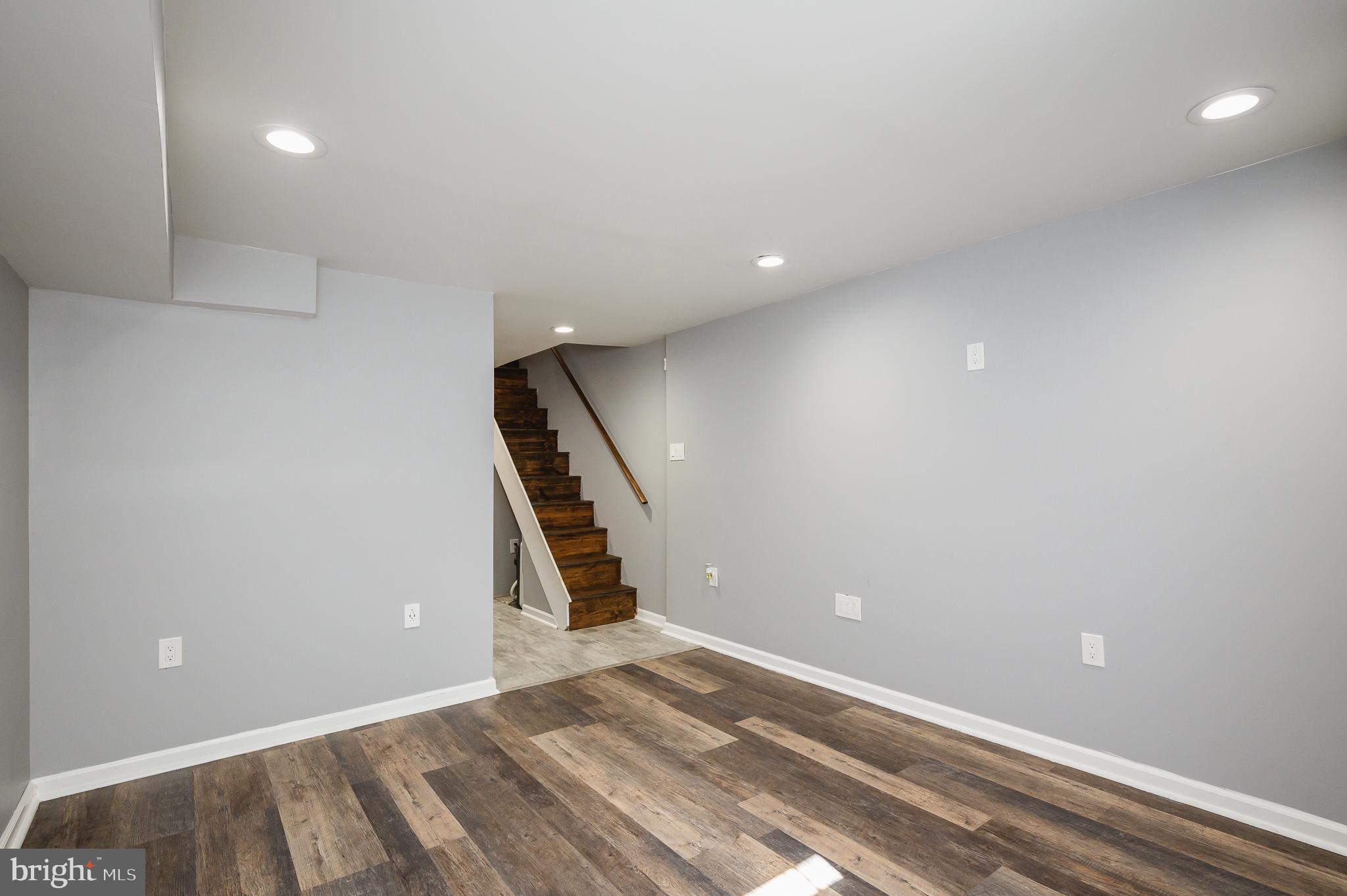 GREEKTOWN - Residential Lease