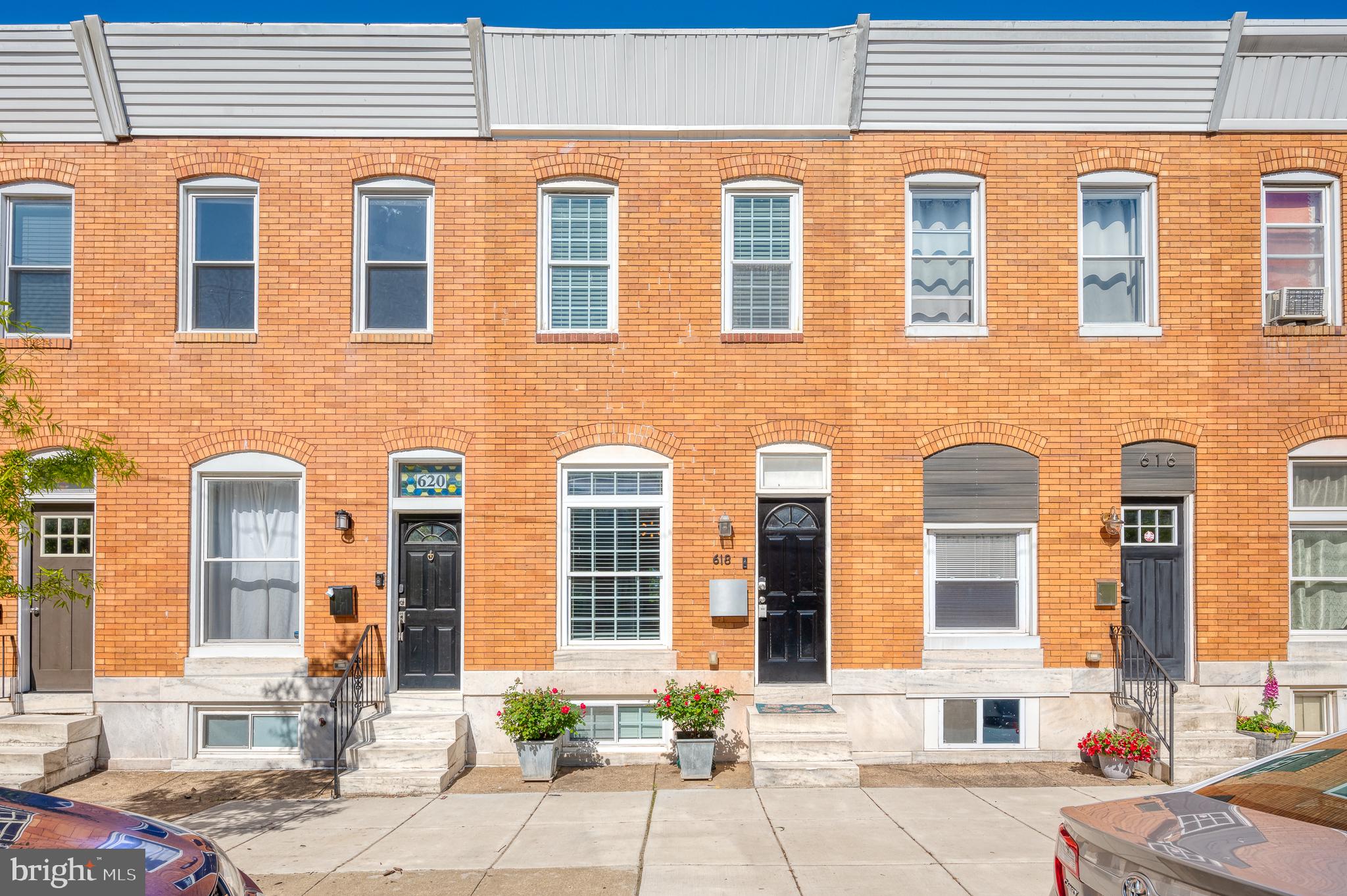 GREEKTOWN - Residential Lease