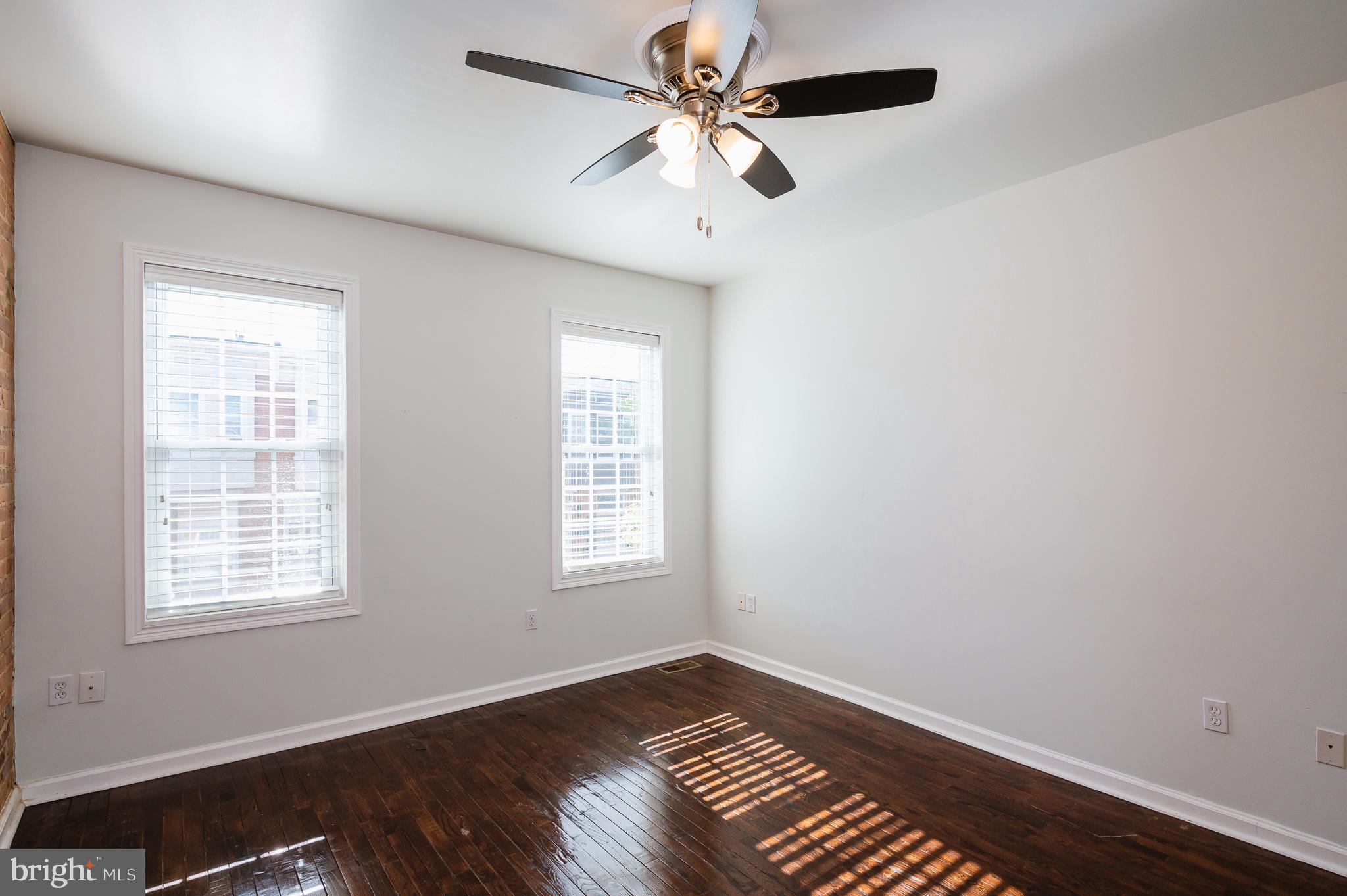 GREEKTOWN - Residential Lease