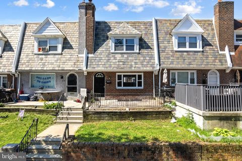 Townhouse For Sale - 930 Scattergood Street<br/> PHILADELPHIA, PA 19124