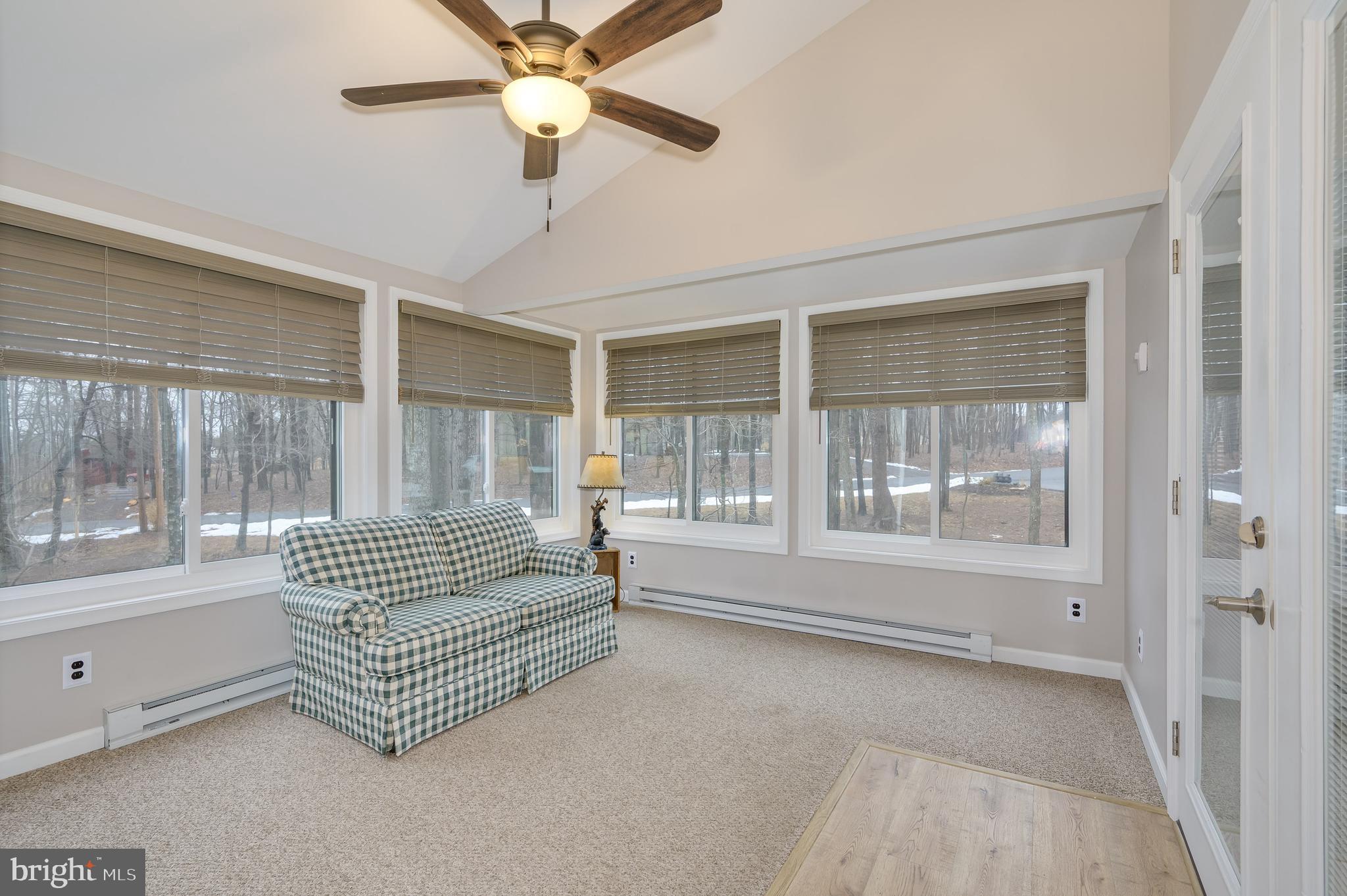 THE WOODS - Residential