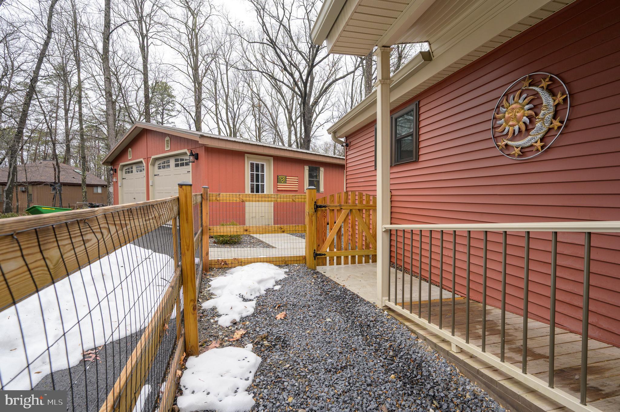 THE WOODS - Residential