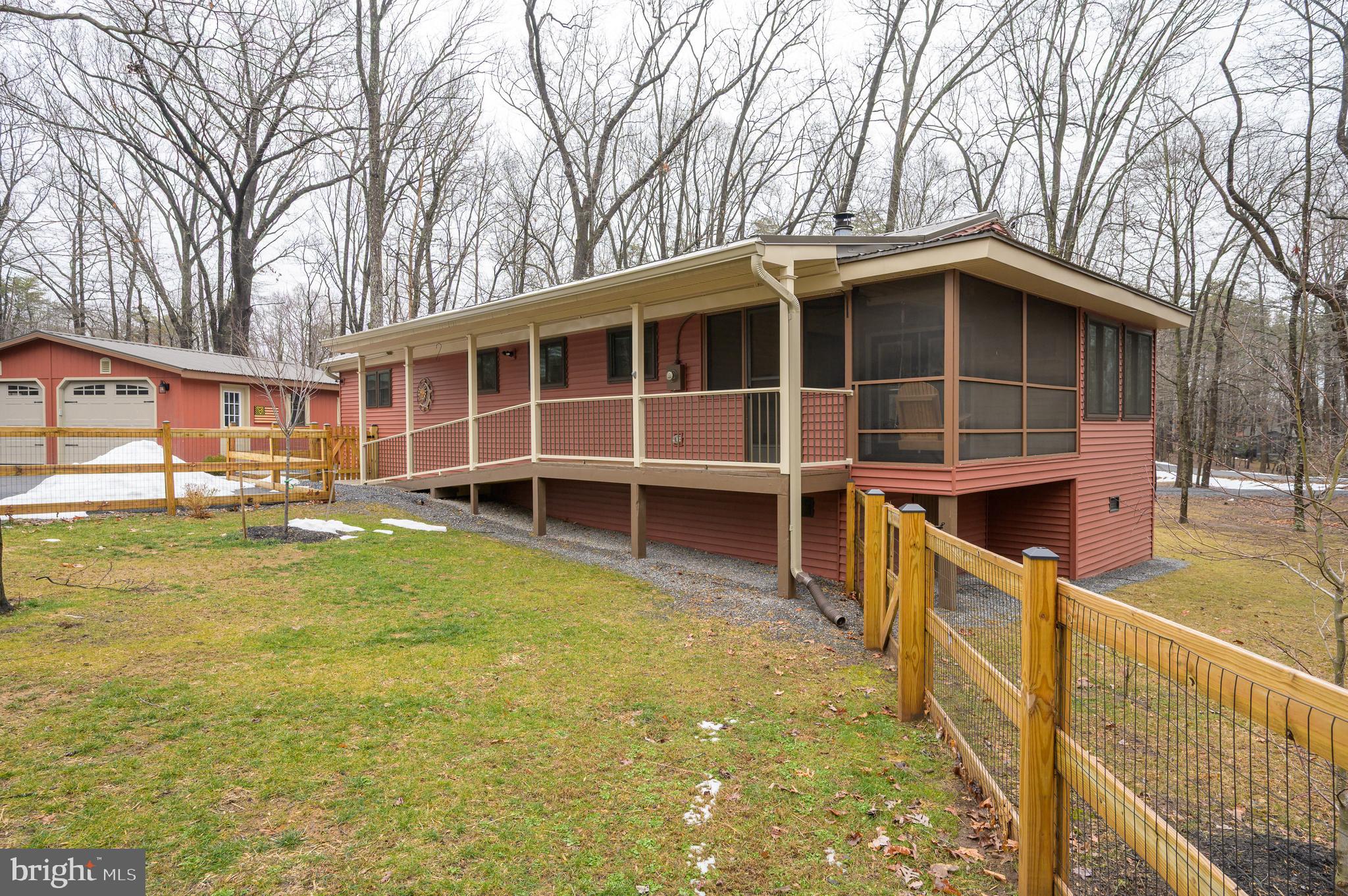 THE WOODS - Residential