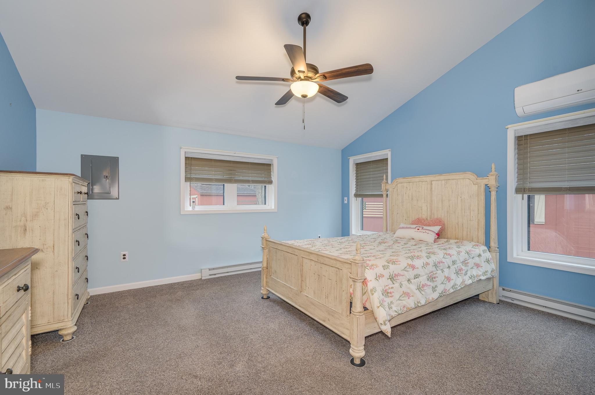 THE WOODS - Residential