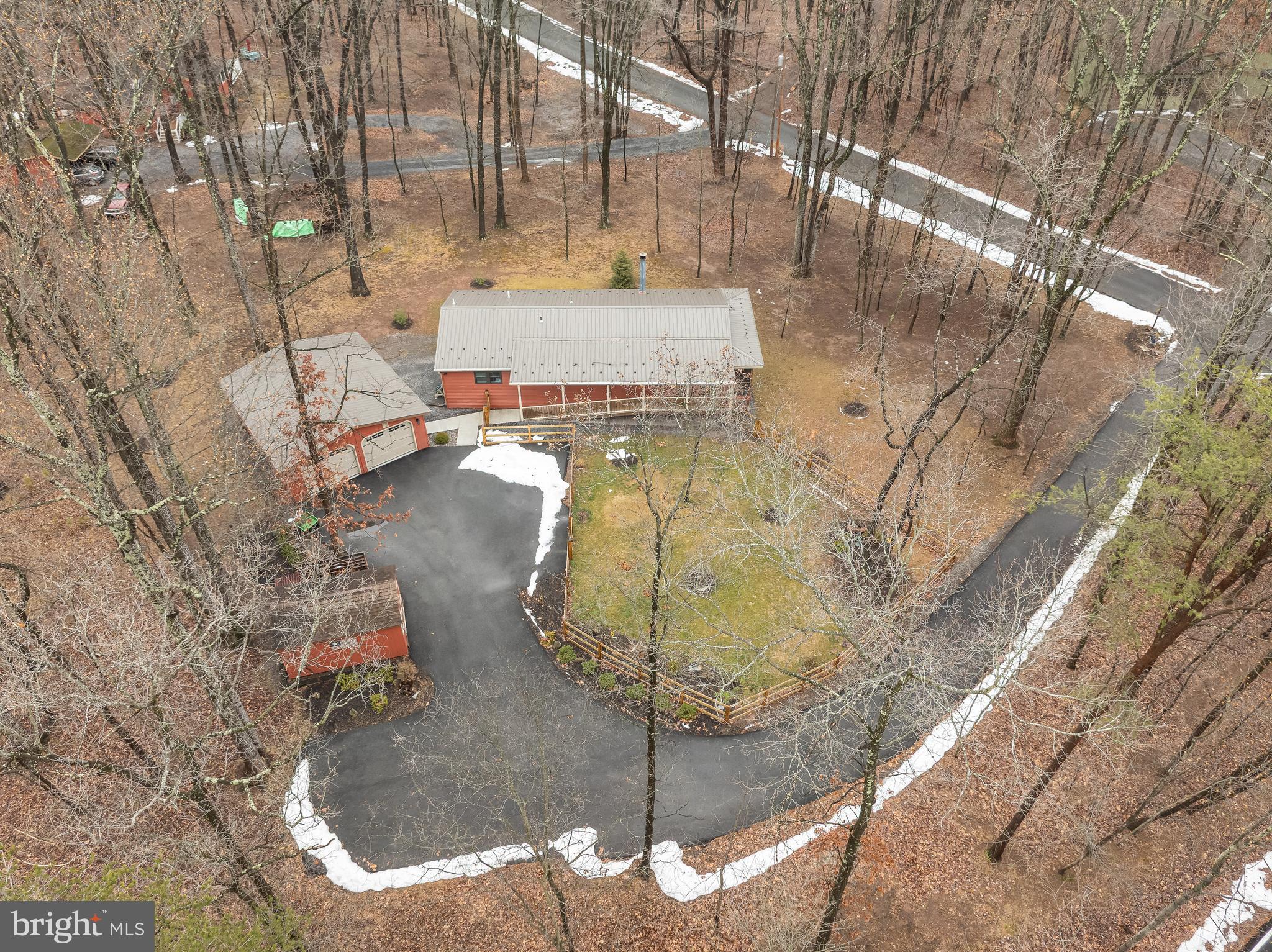 THE WOODS - Residential