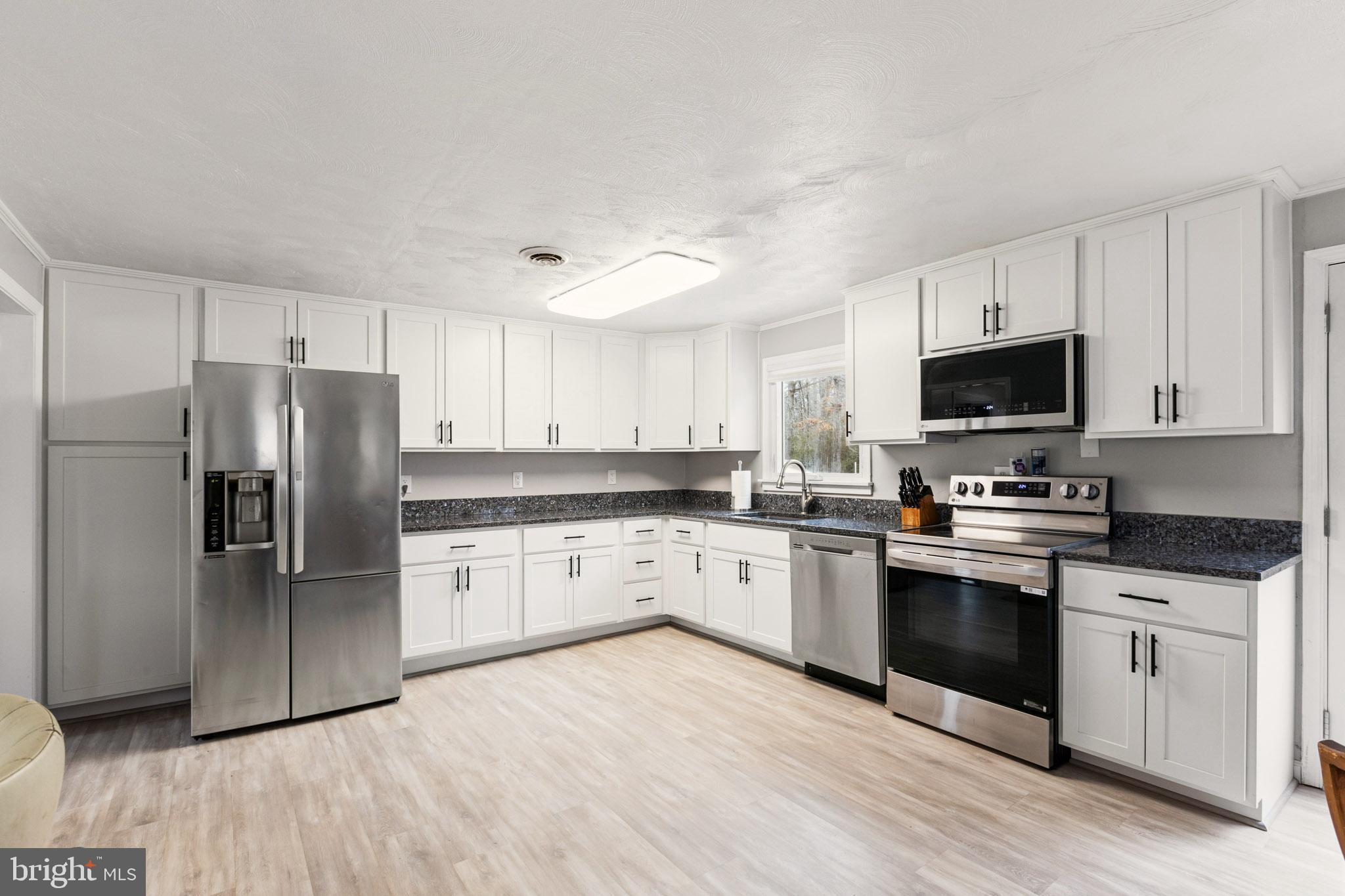 POTOMAC SHORES - Residential