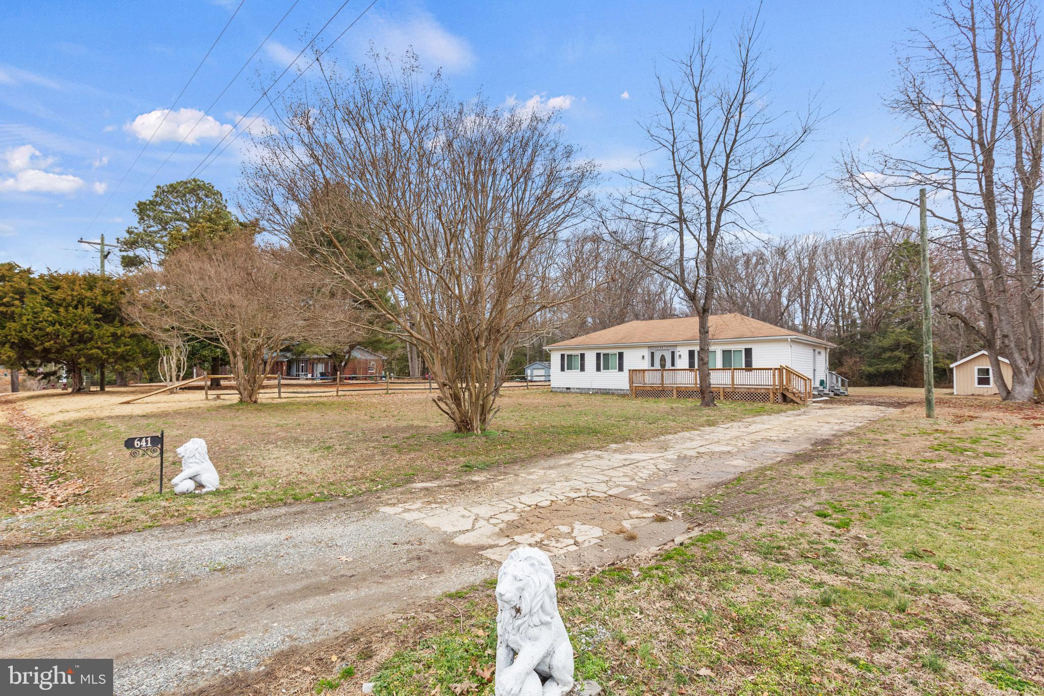 641 HOLLY VISTA DRIVE