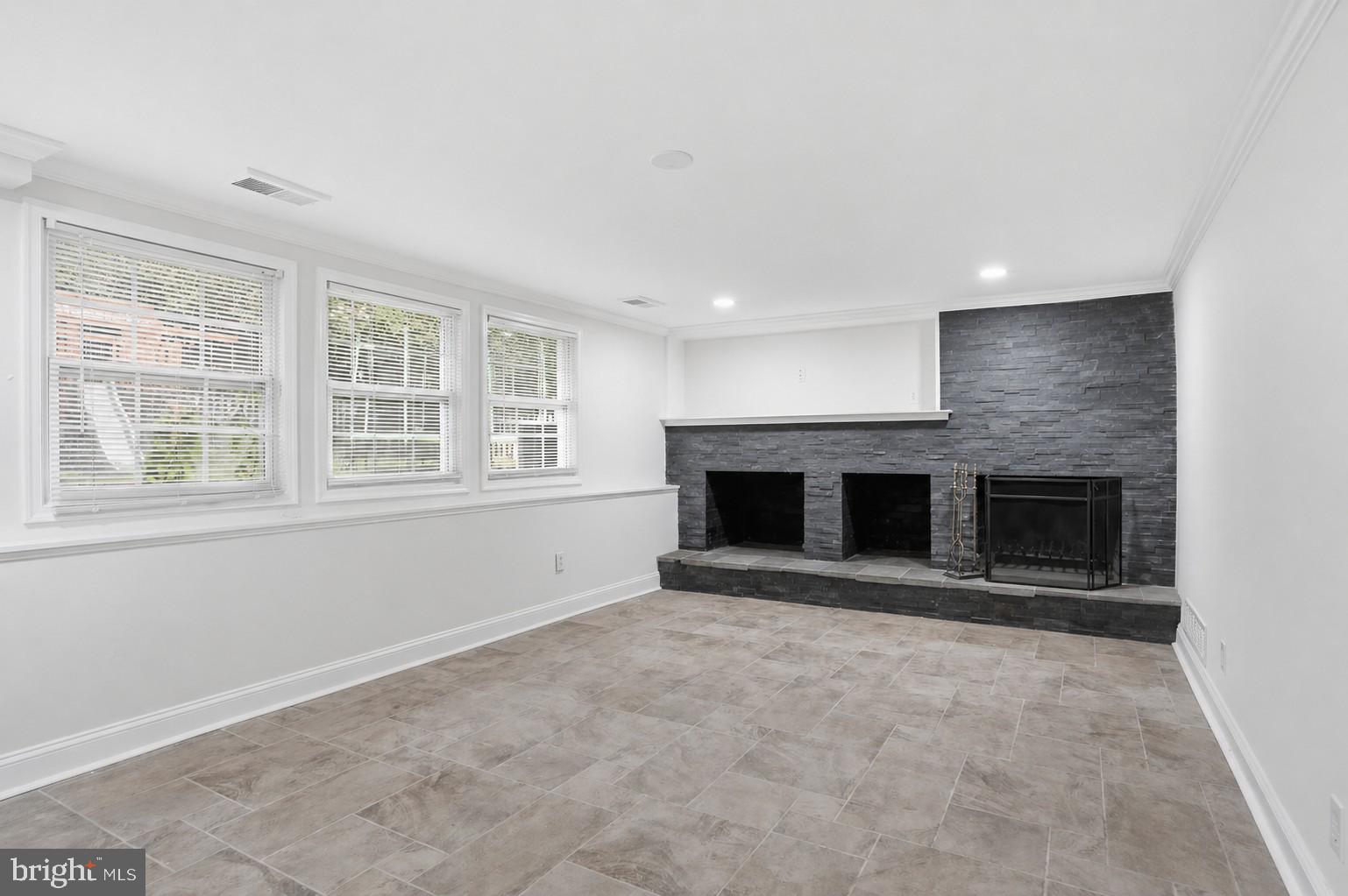 THORNLEIGH - Residential