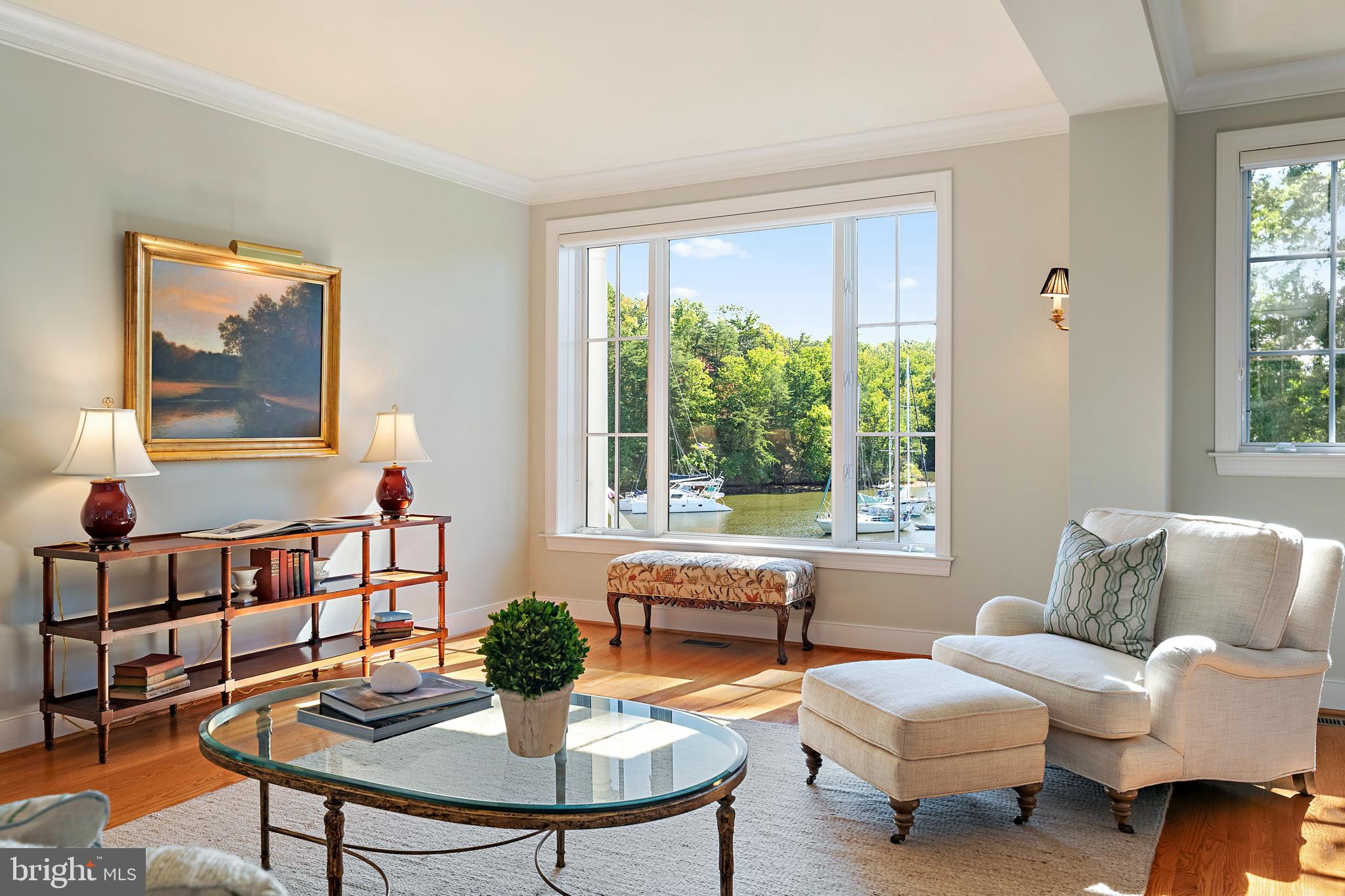 MURRAY HILL - Residential