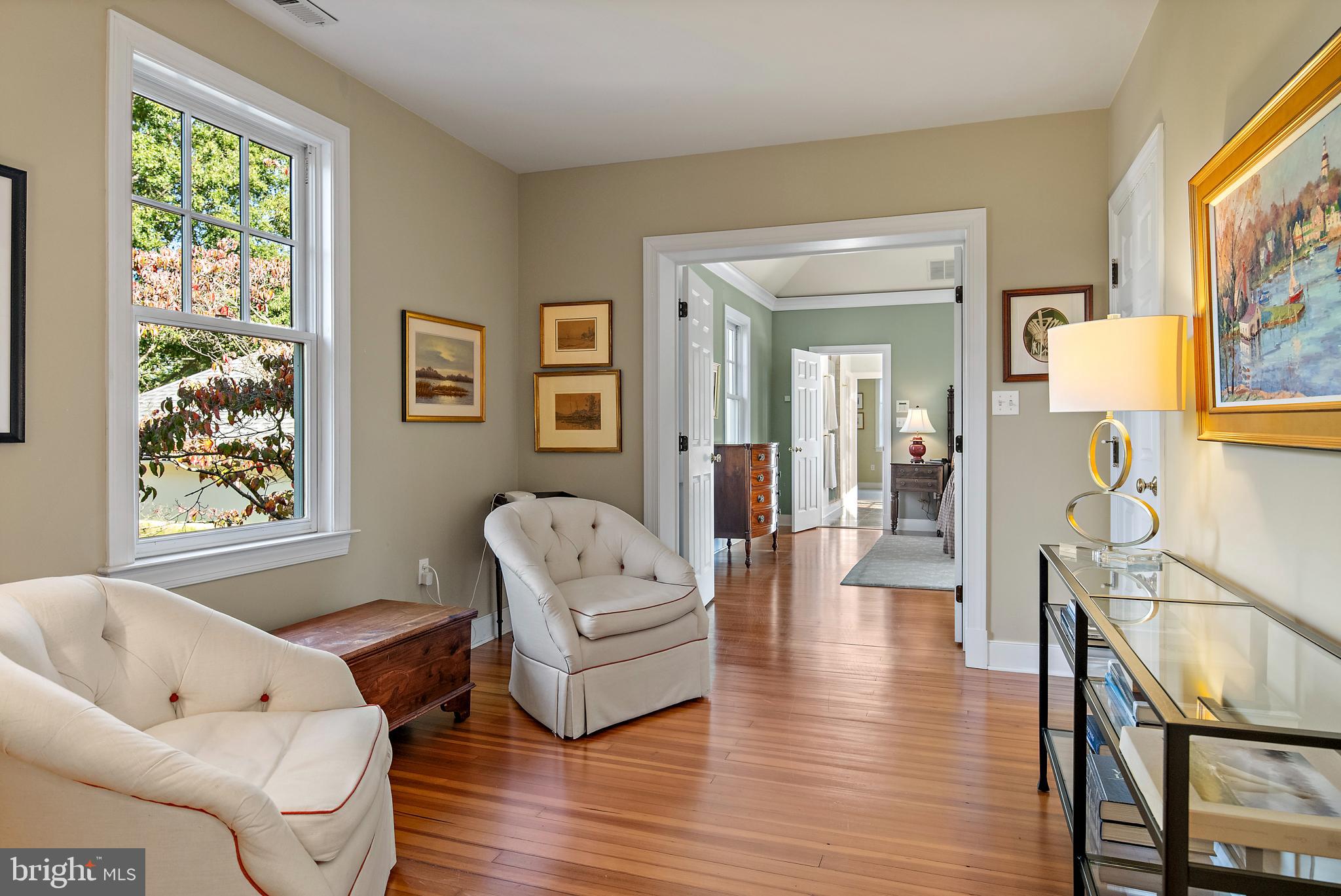MURRAY HILL - Residential