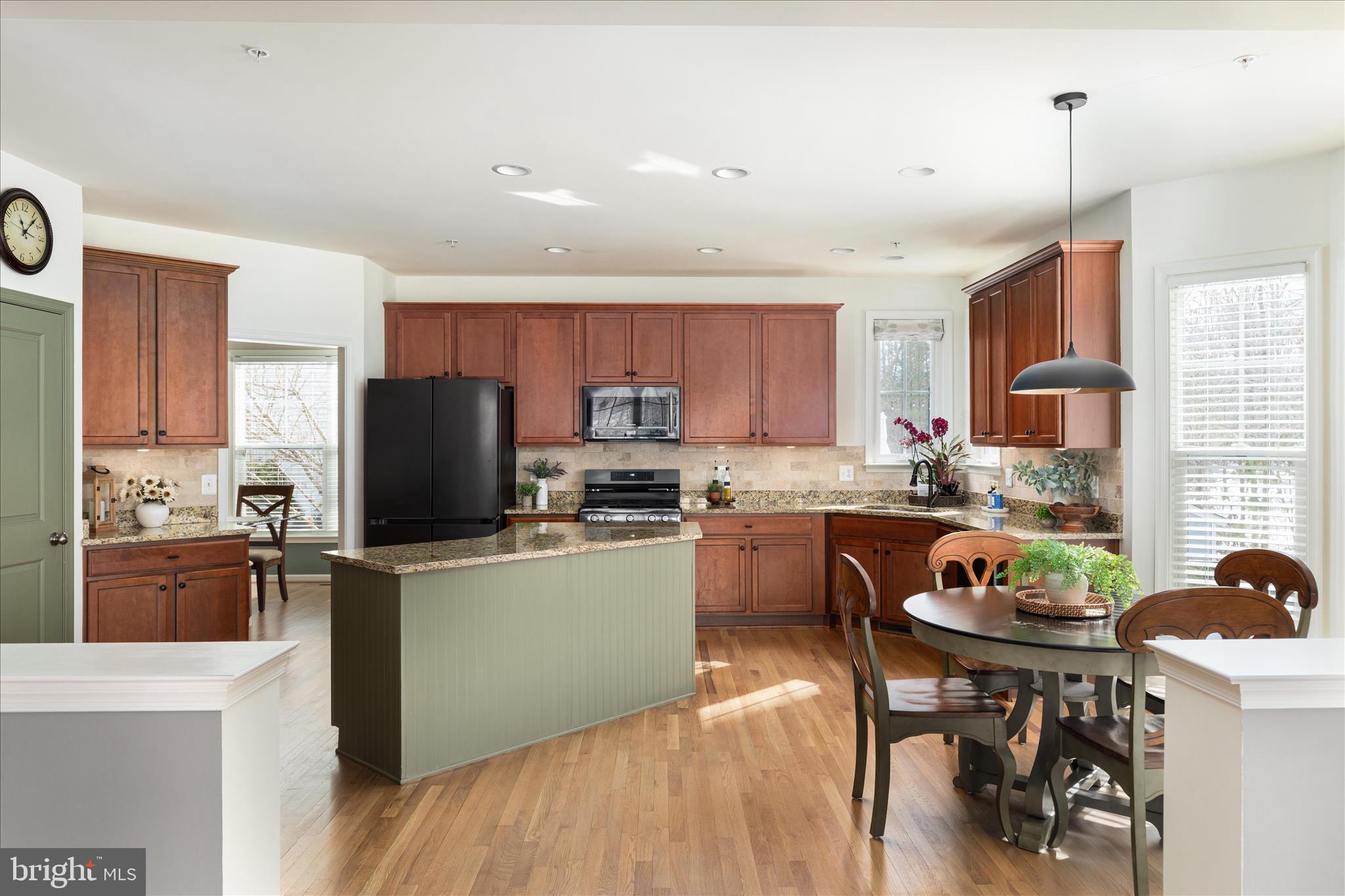 SARANAC - Residential