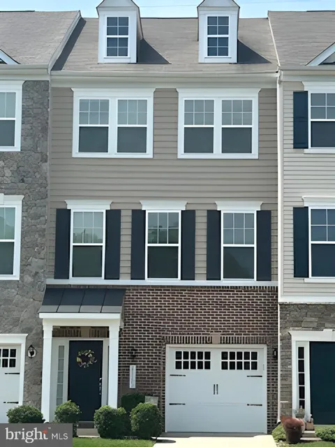 20553 Rolling Water Terrace, Ashburn, VA MLS: VALO2095652