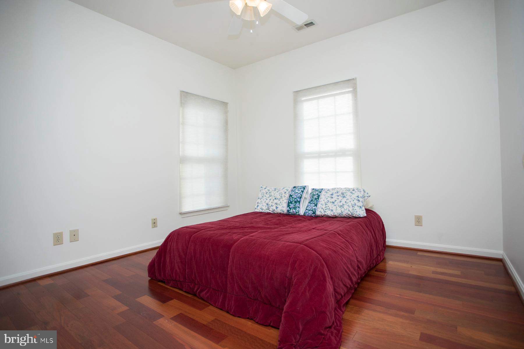 LEE'S HILL TURNBERRY - Residential