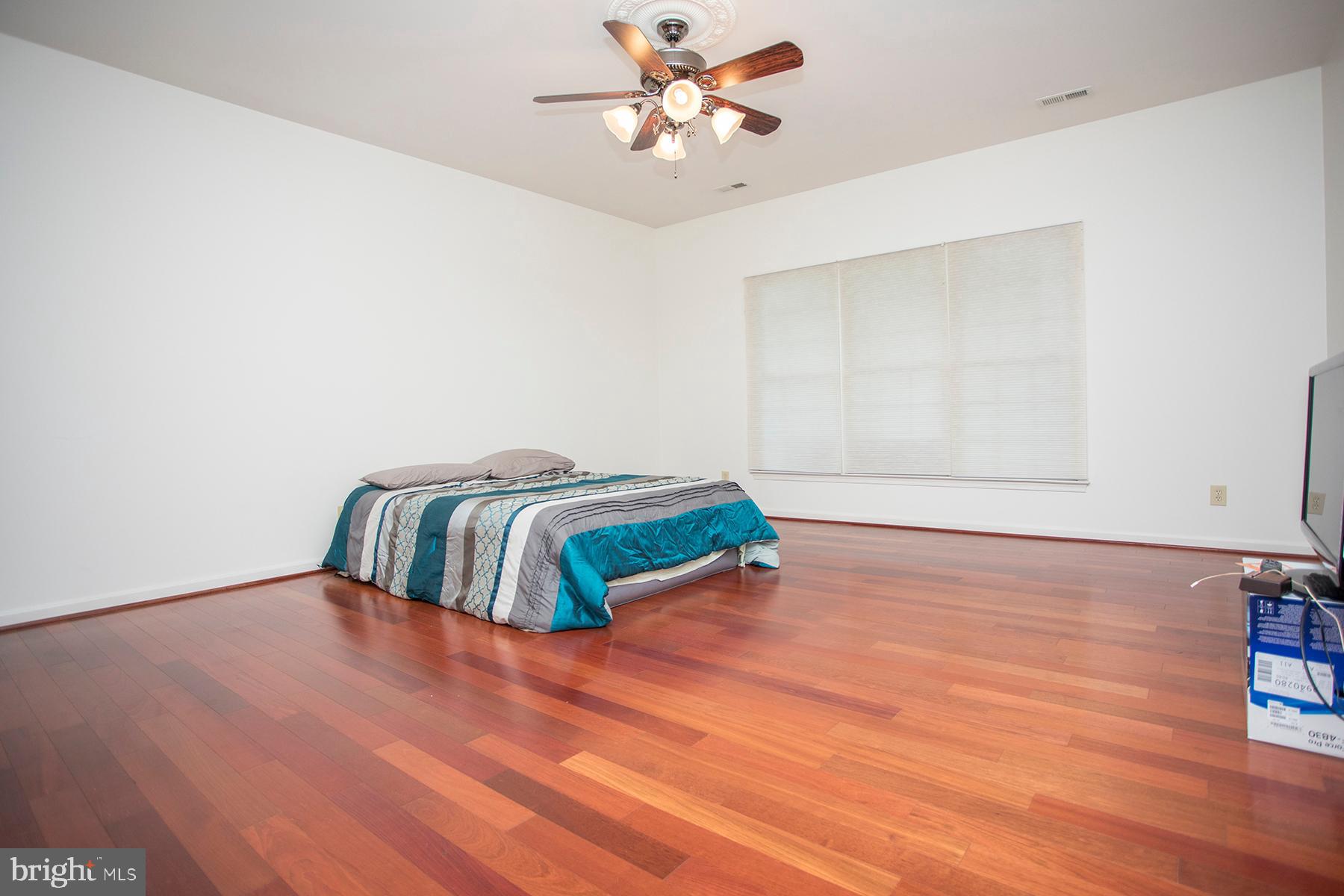 LEE'S HILL TURNBERRY - Residential