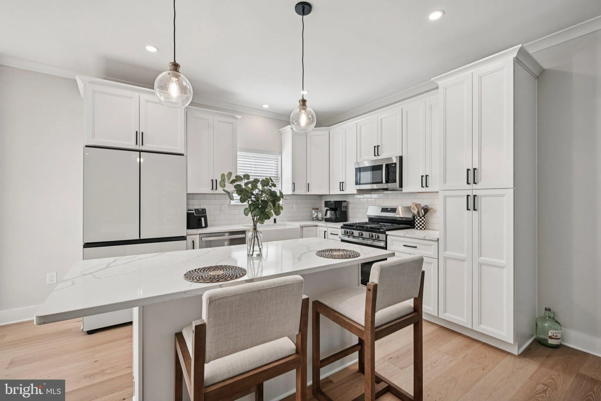 Vineland, New Jersey 08361, United States, 4 Bedrooms Bedrooms, ,3 BathroomsBathrooms,Residential,Pending,204912