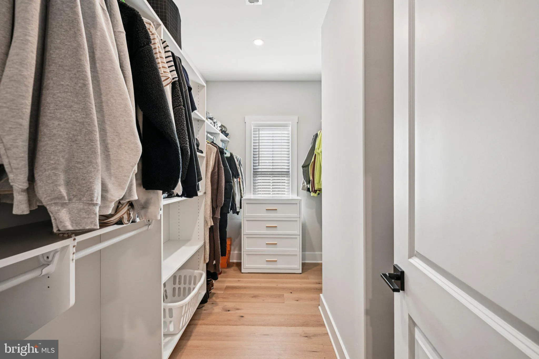 Vineland, New Jersey 08361, United States, 4 Bedrooms Bedrooms, ,3 BathroomsBathrooms,Residential,Pending,204912