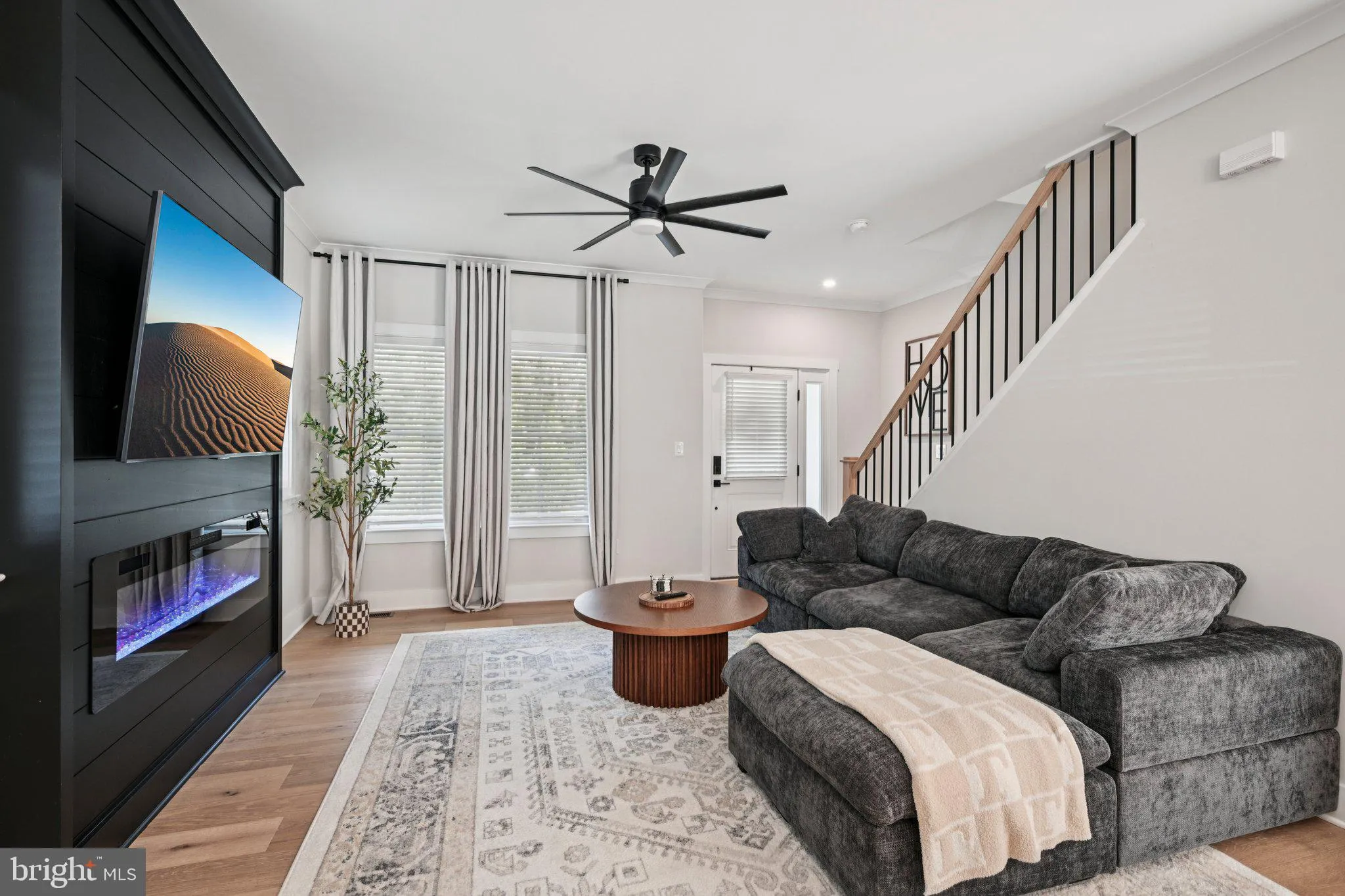 Vineland, New Jersey 08361, United States, 4 Bedrooms Bedrooms, ,3 BathroomsBathrooms,Residential,Pending,204912