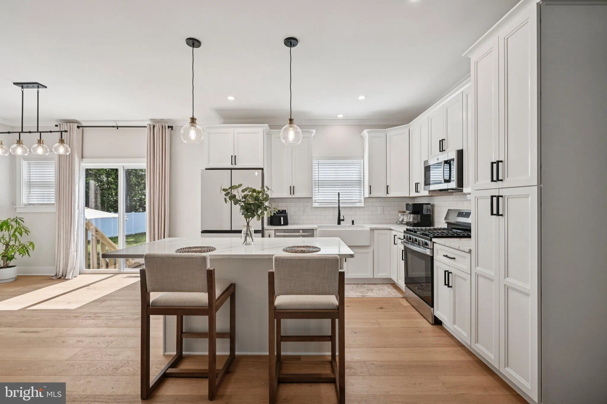 Vineland, New Jersey 08361, United States, 4 Bedrooms Bedrooms, ,3 BathroomsBathrooms,Residential,Pending,204912