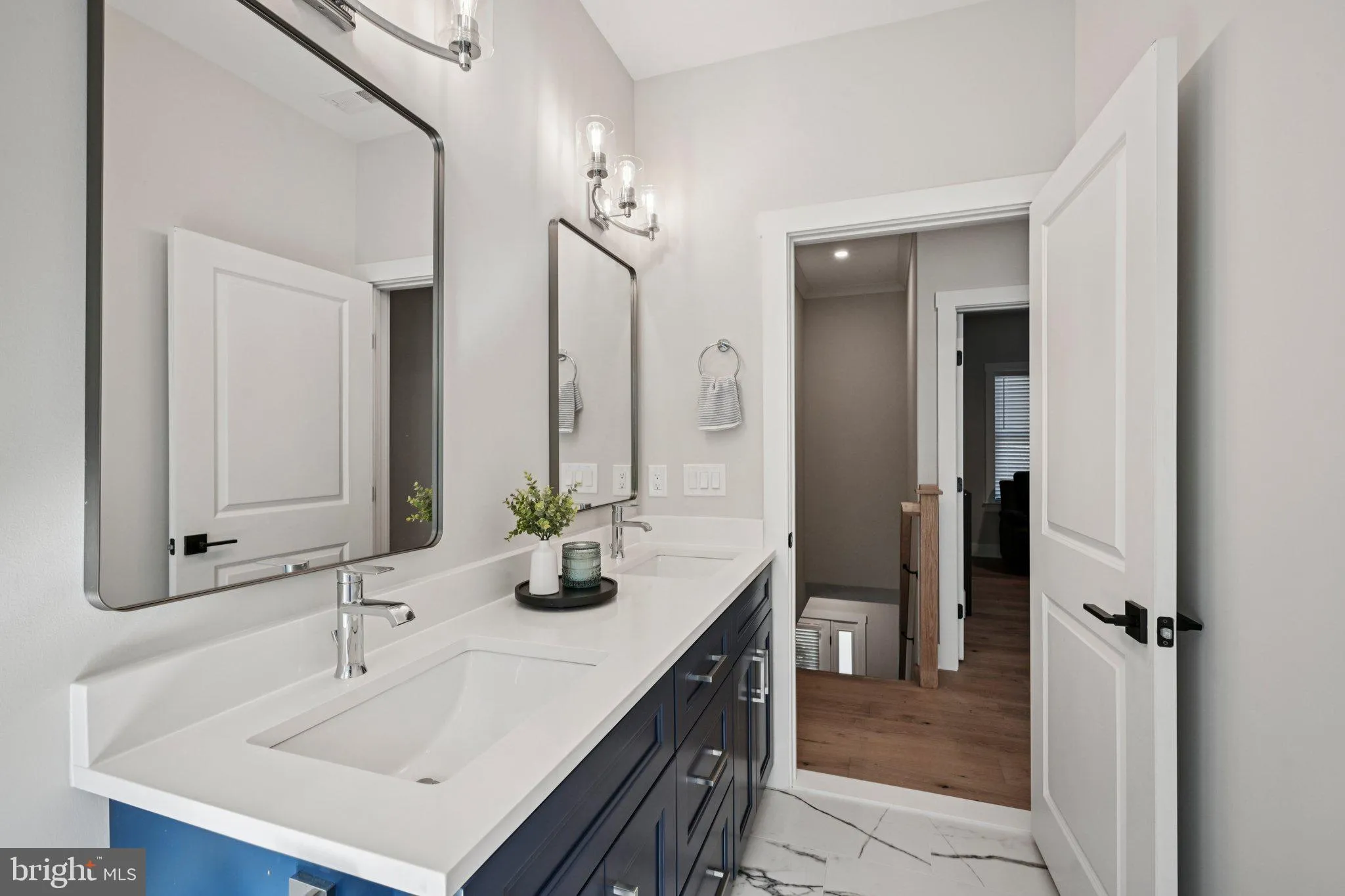 Vineland, New Jersey 08361, United States, 4 Bedrooms Bedrooms, ,3 BathroomsBathrooms,Residential,Pending,204912