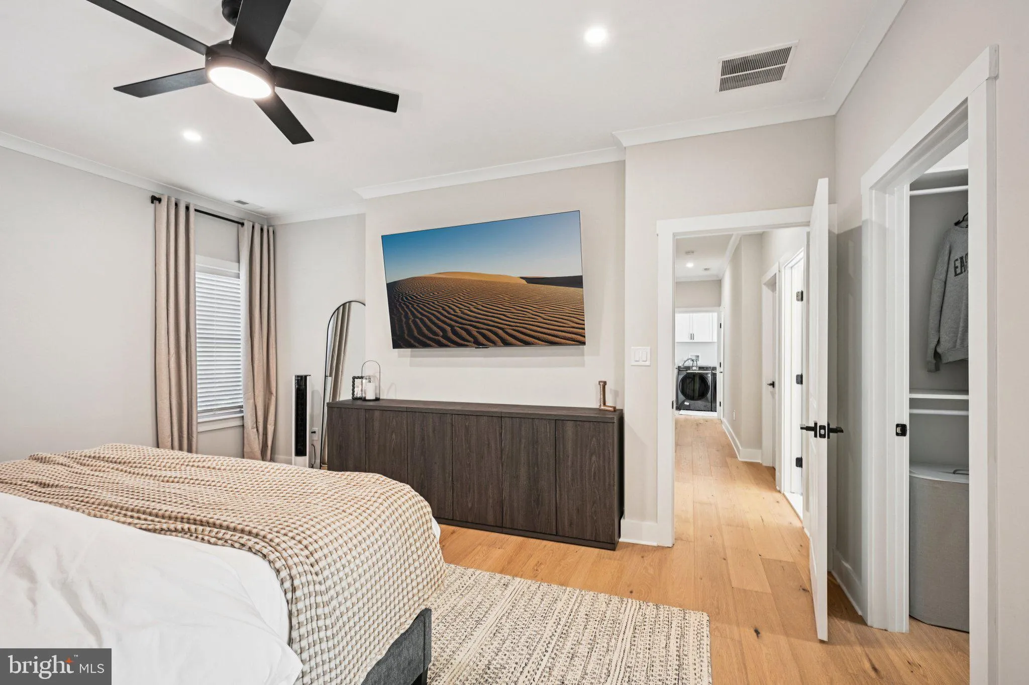 Vineland, New Jersey 08361, United States, 4 Bedrooms Bedrooms, ,3 BathroomsBathrooms,Residential,Pending,204912