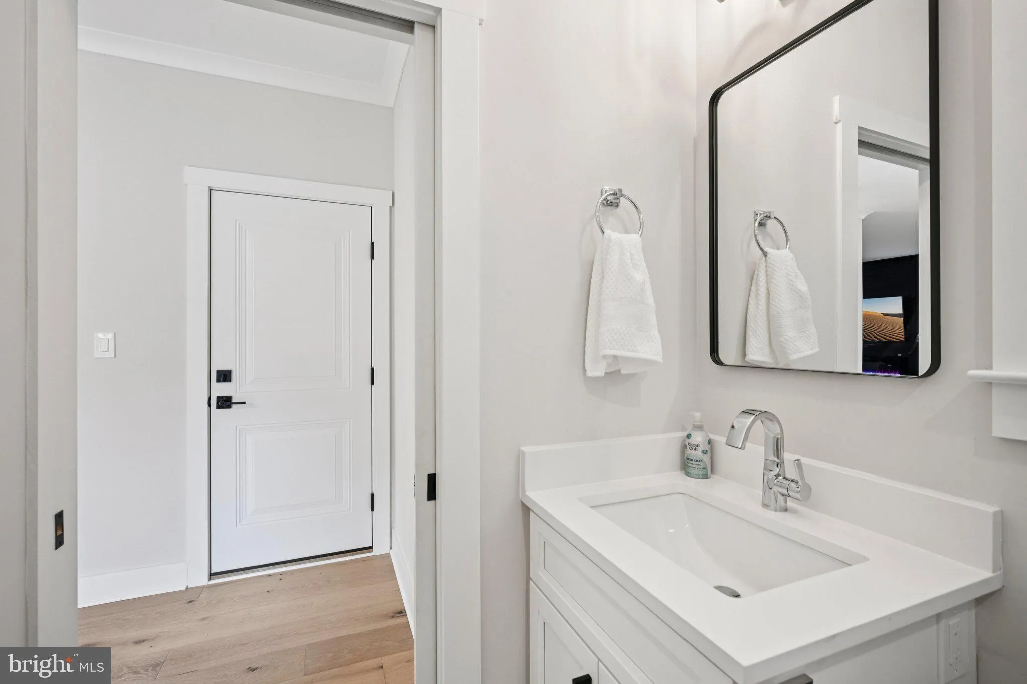 Vineland, New Jersey 08361, United States, 4 Bedrooms Bedrooms, ,3 BathroomsBathrooms,Residential,Pending,204912