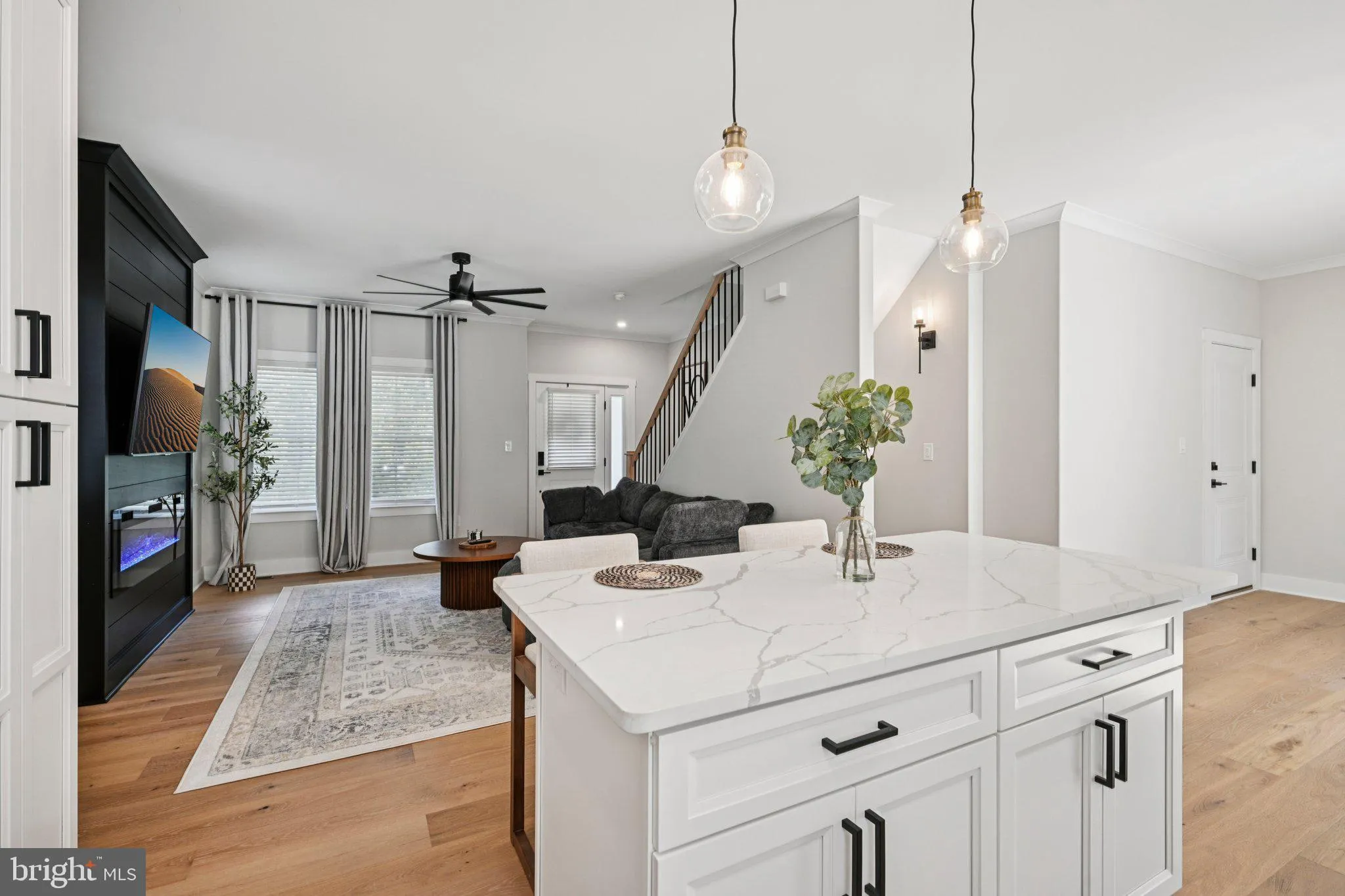 Vineland, New Jersey 08361, United States, 4 Bedrooms Bedrooms, ,3 BathroomsBathrooms,Residential,Pending,204912