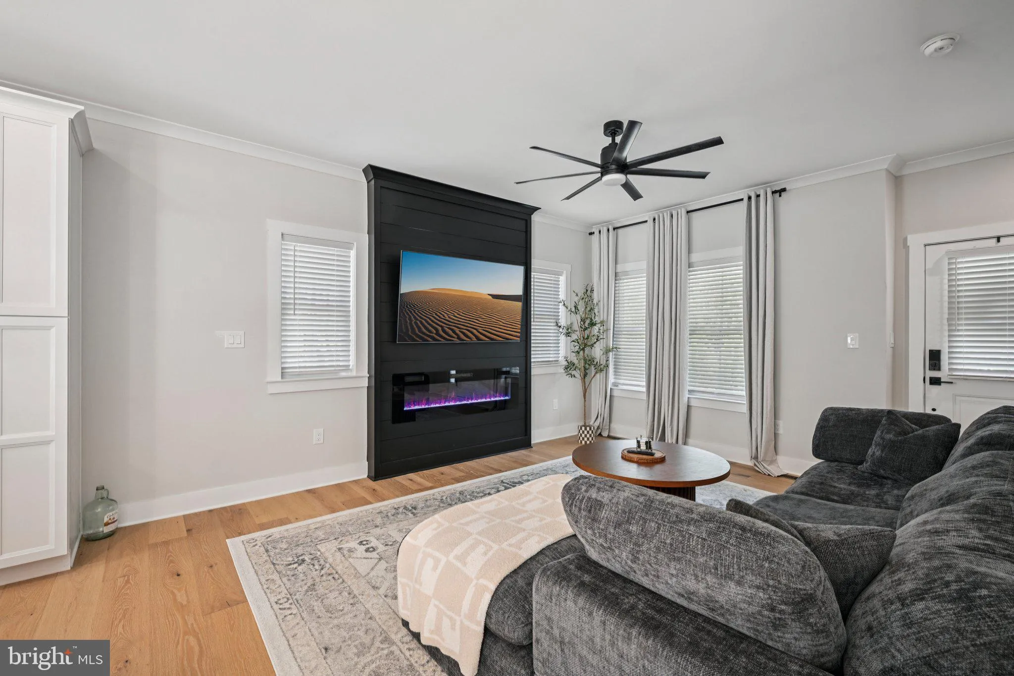 Vineland, New Jersey 08361, United States, 4 Bedrooms Bedrooms, ,3 BathroomsBathrooms,Residential,Pending,204912