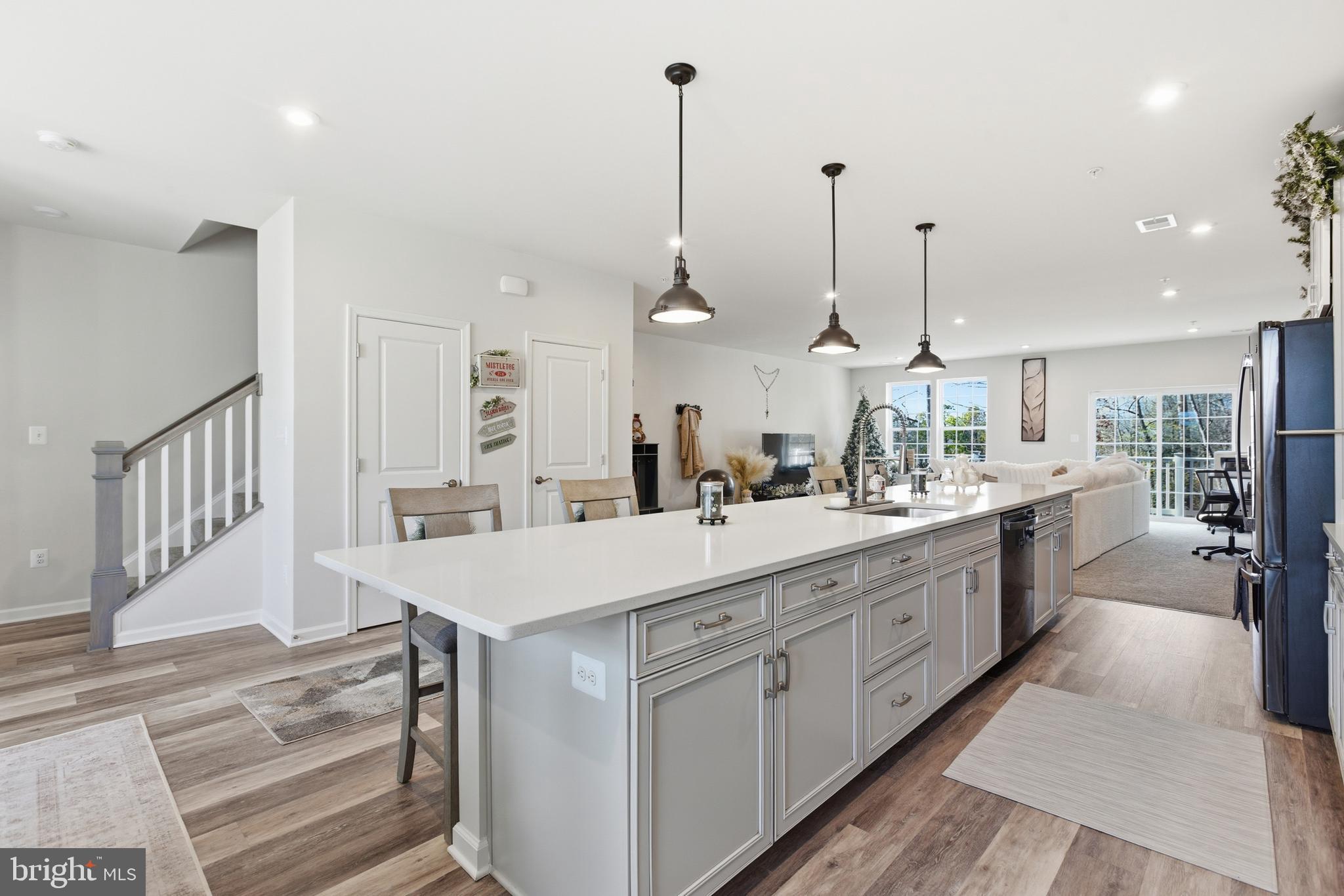 GLENN DALE COMMONS - Residential