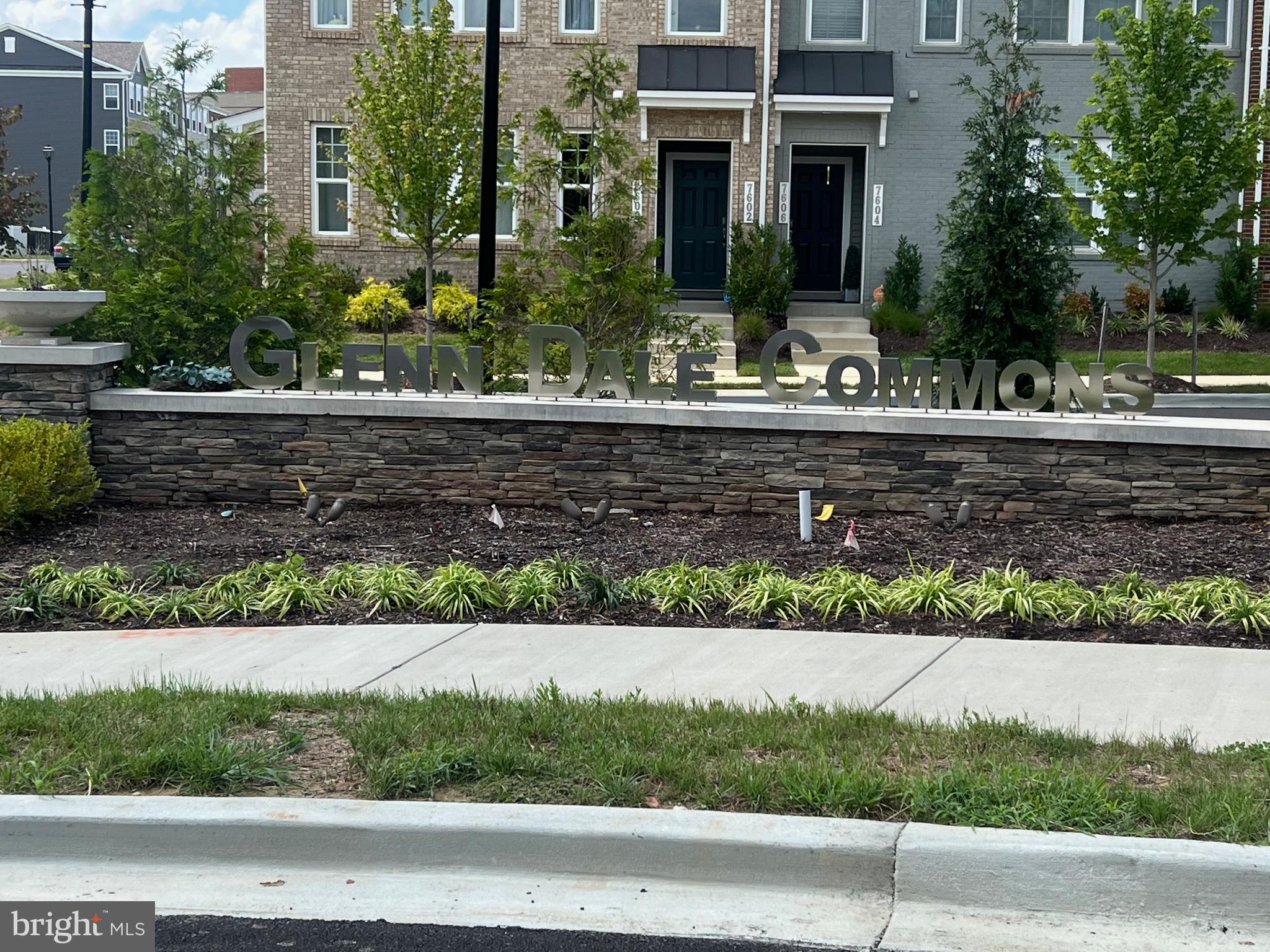 GLENN DALE COMMONS - Residential