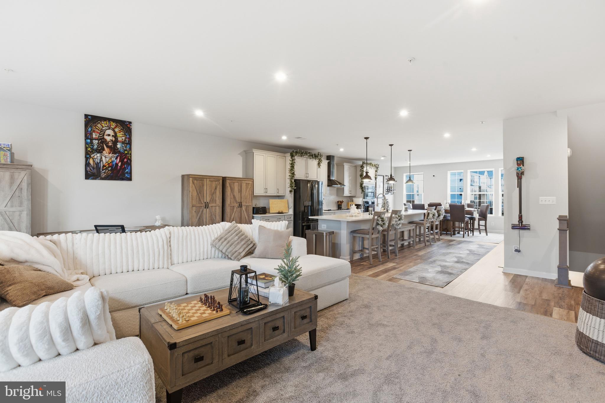 GLENN DALE COMMONS - Residential