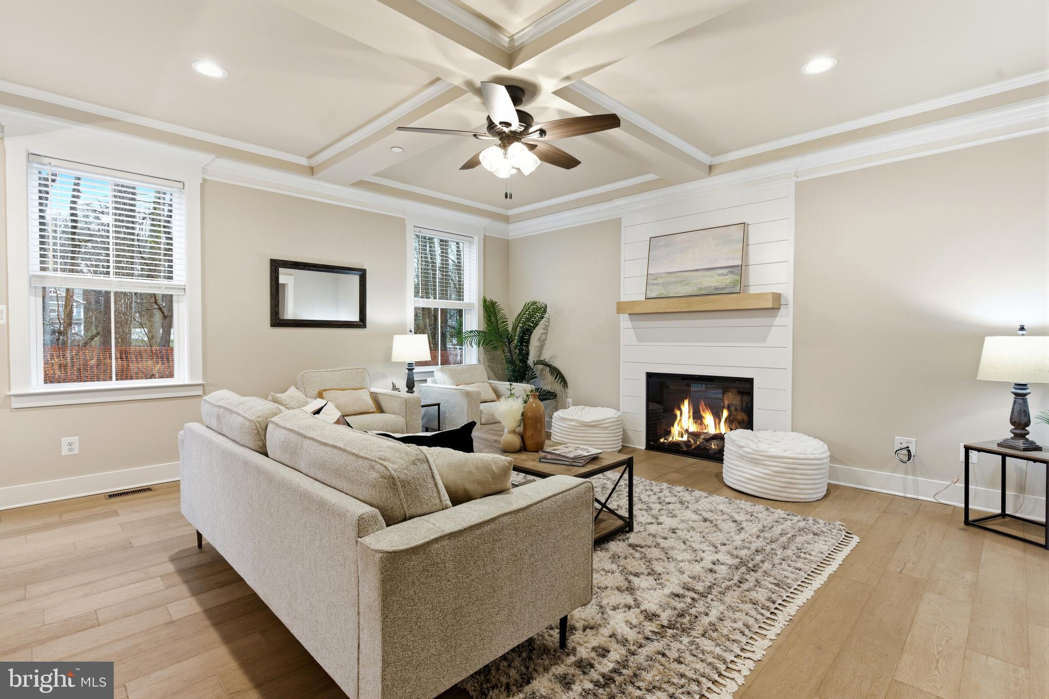 WATERS EDGE - Residential