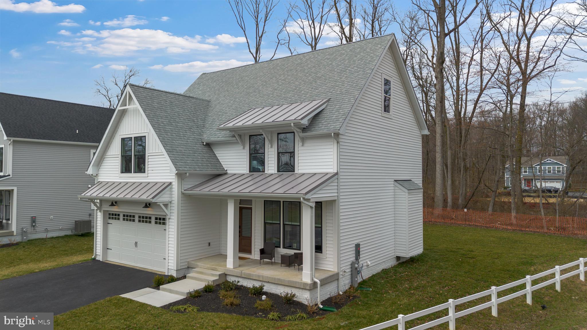 WATERS EDGE - Residential