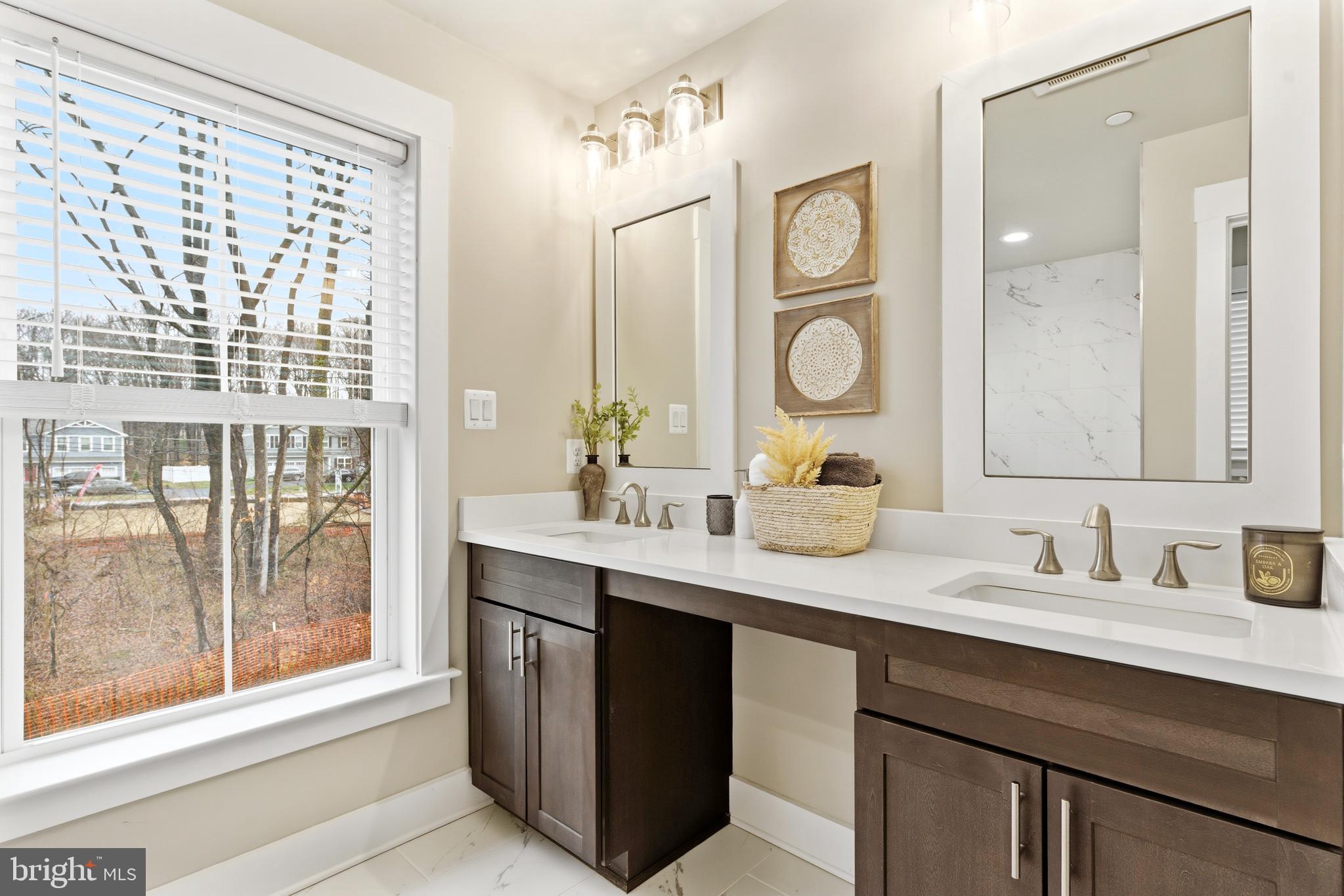 WATERS EDGE - Residential