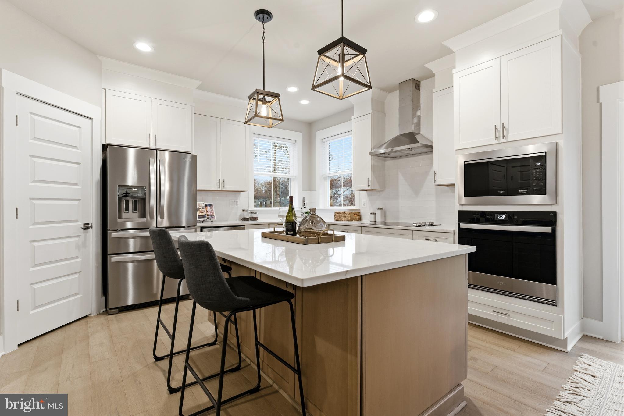 WATERS EDGE - Residential