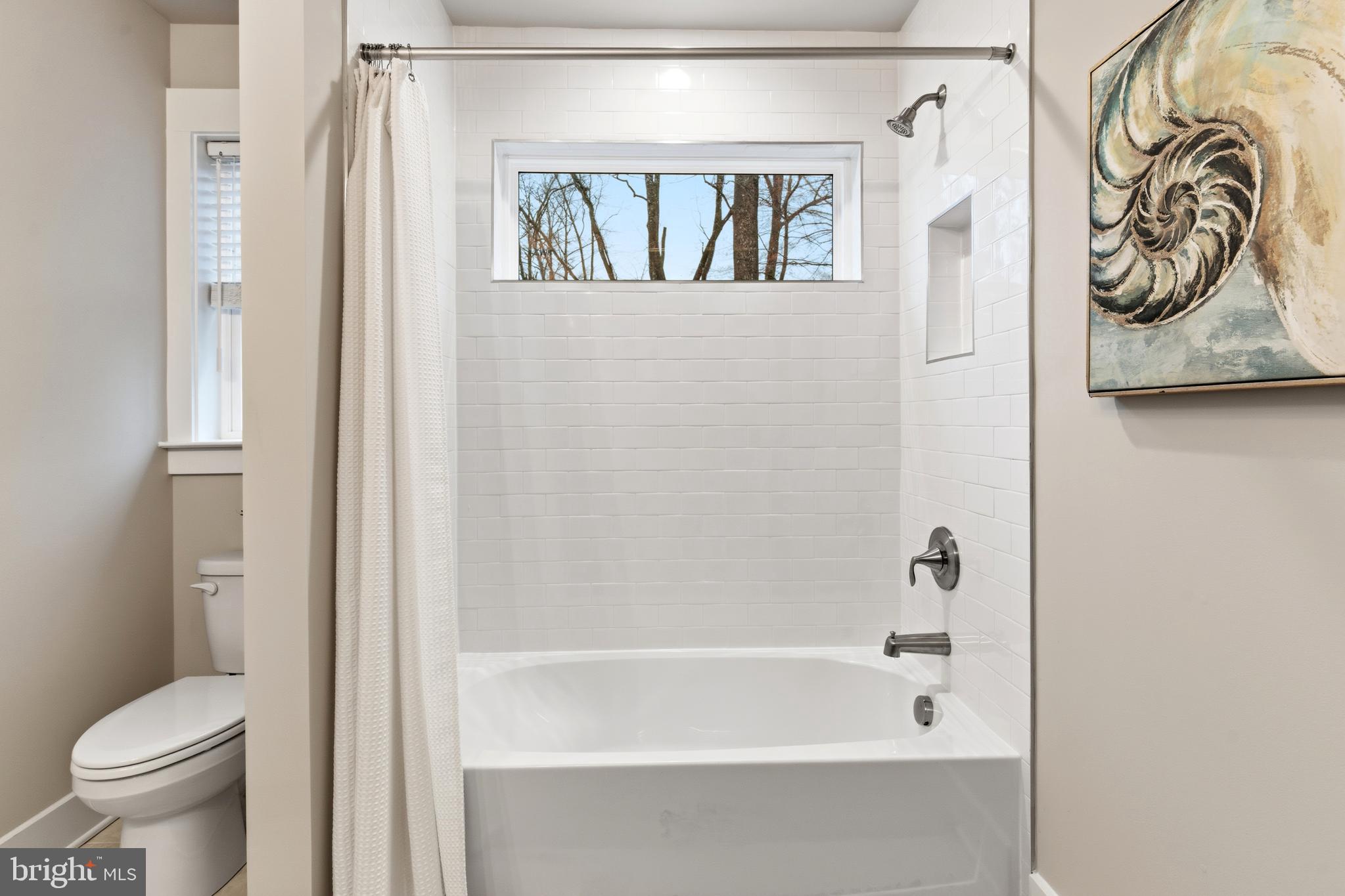 WATERS EDGE - Residential