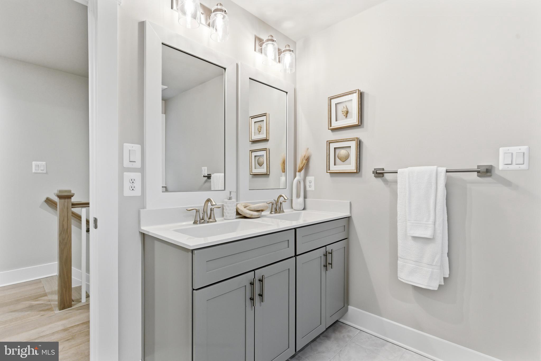 WATERS EDGE - Residential